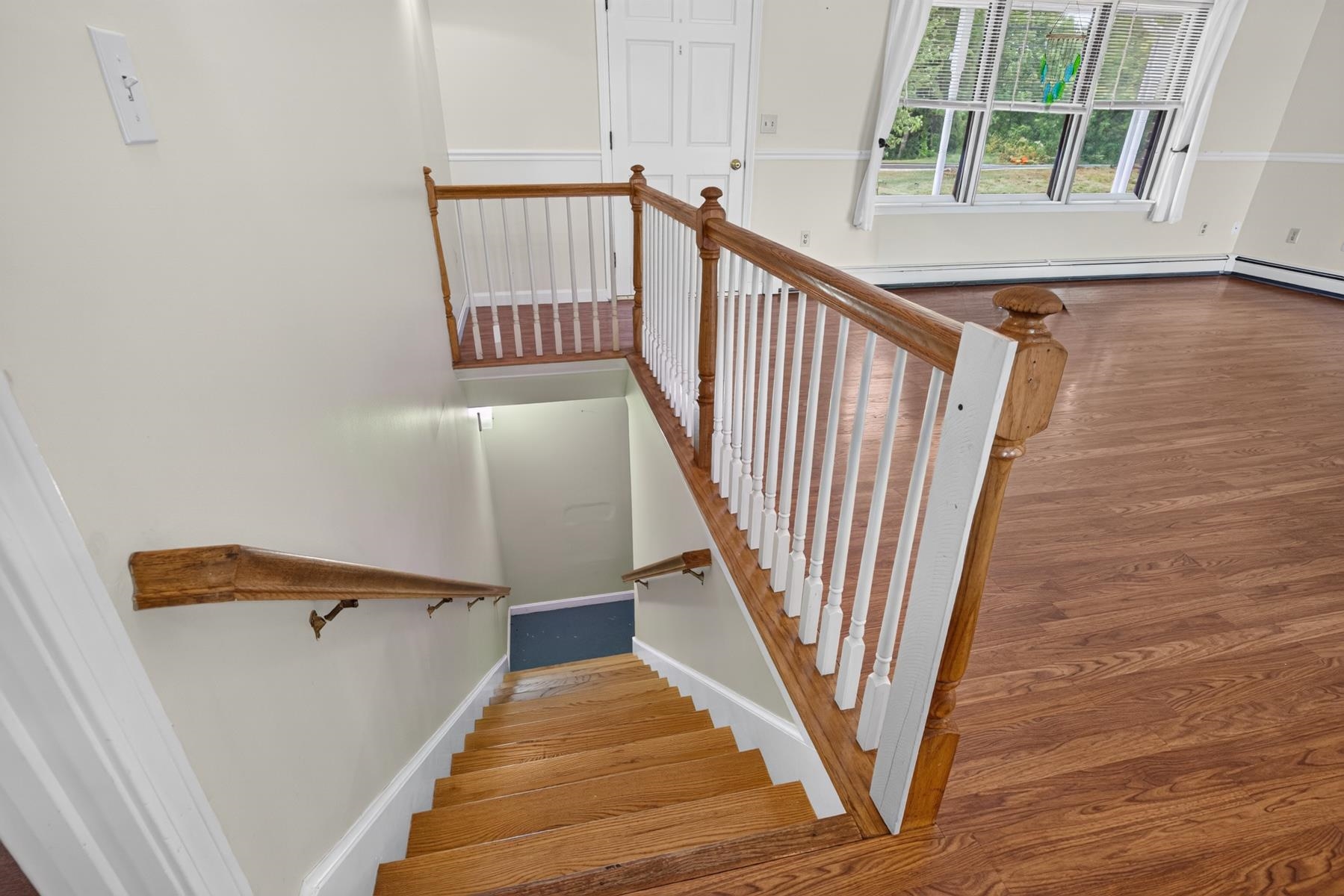 571 Silver Street Property Photo 14