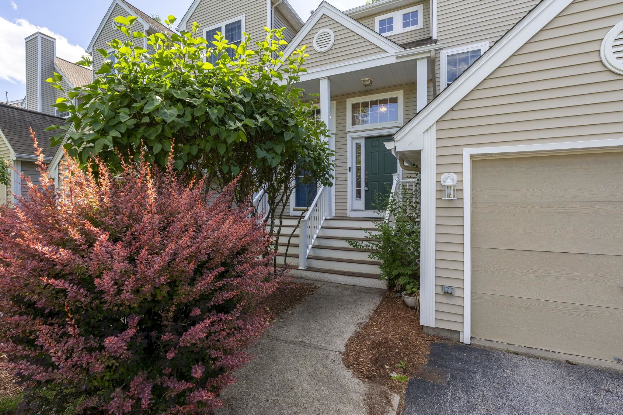 16 Edward Circle Property Photo 6
