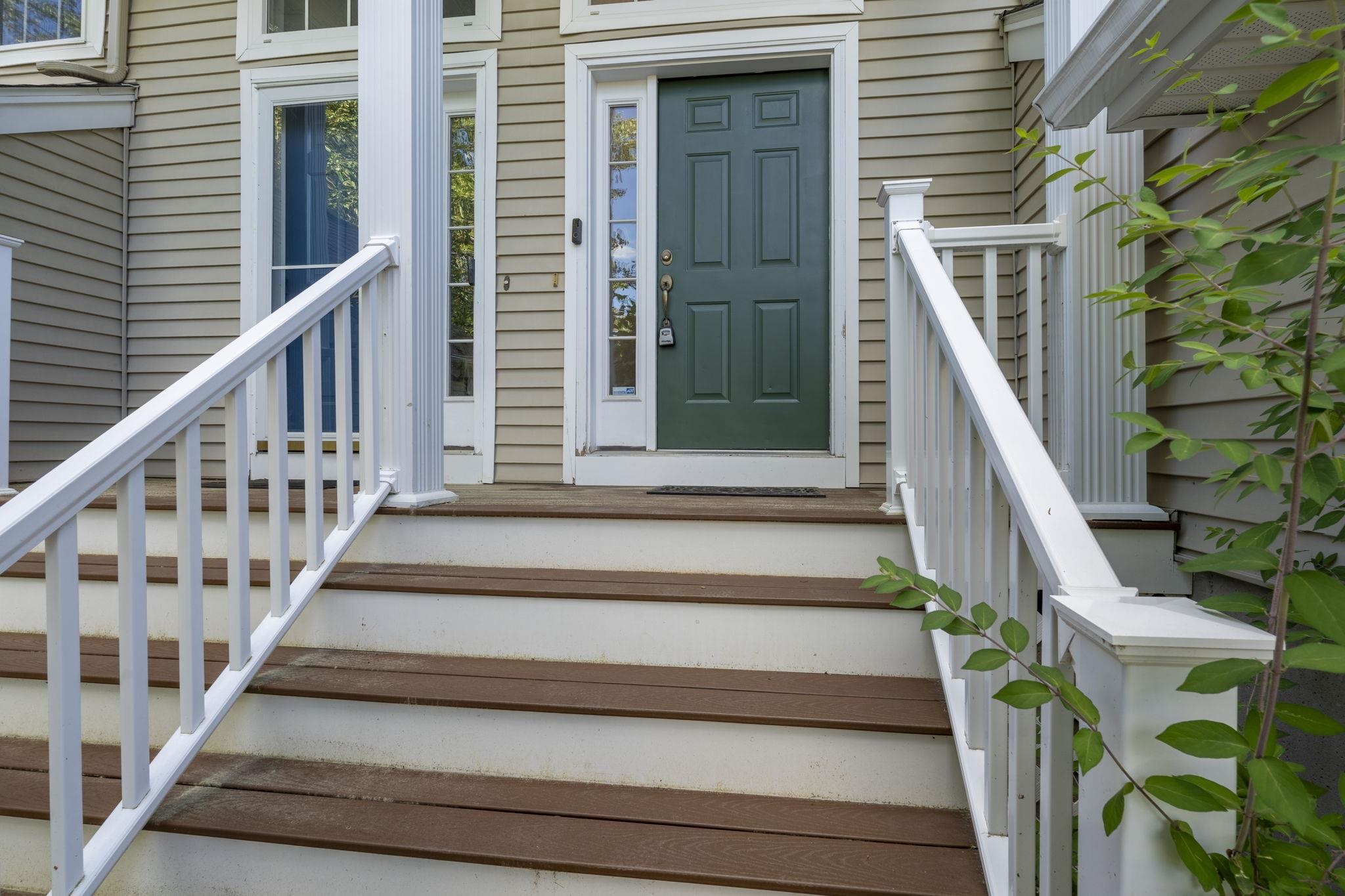 16 Edward Circle Property Photo 7