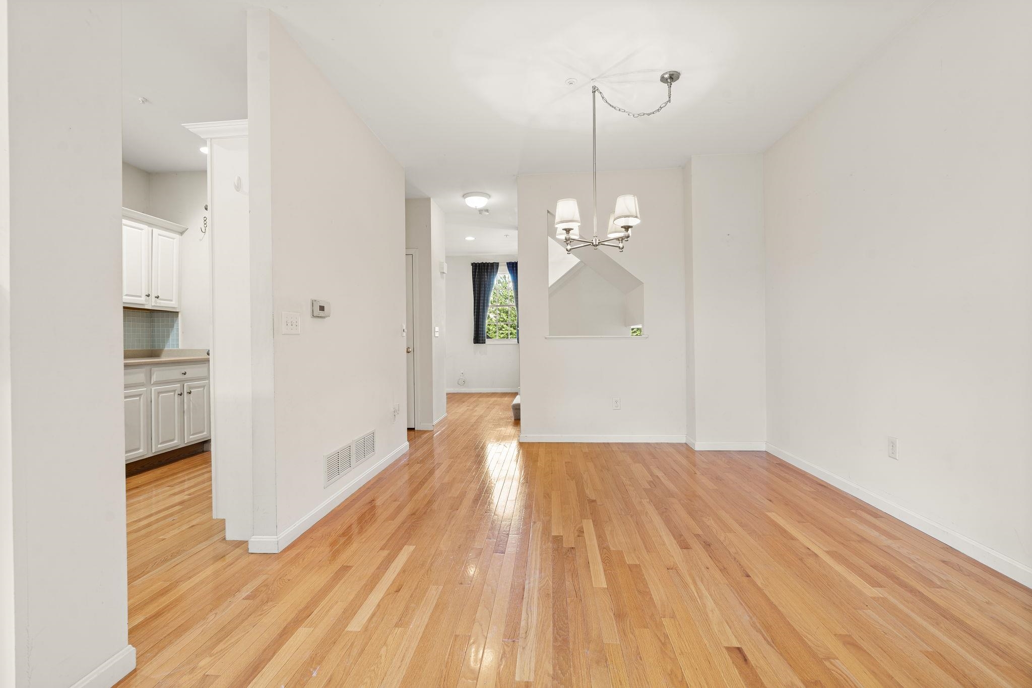 16 Edward Circle Property Photo 18