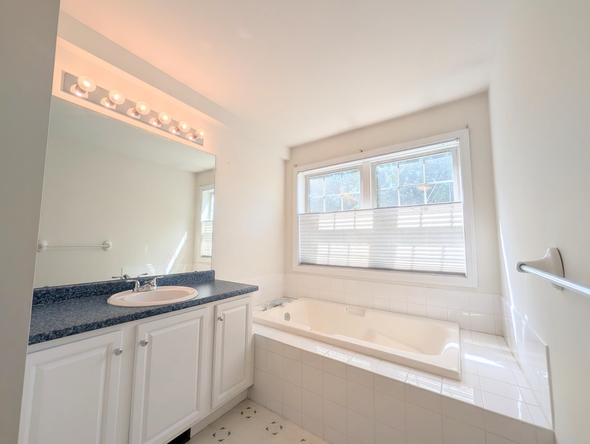 16 Edward Circle Property Photo 41