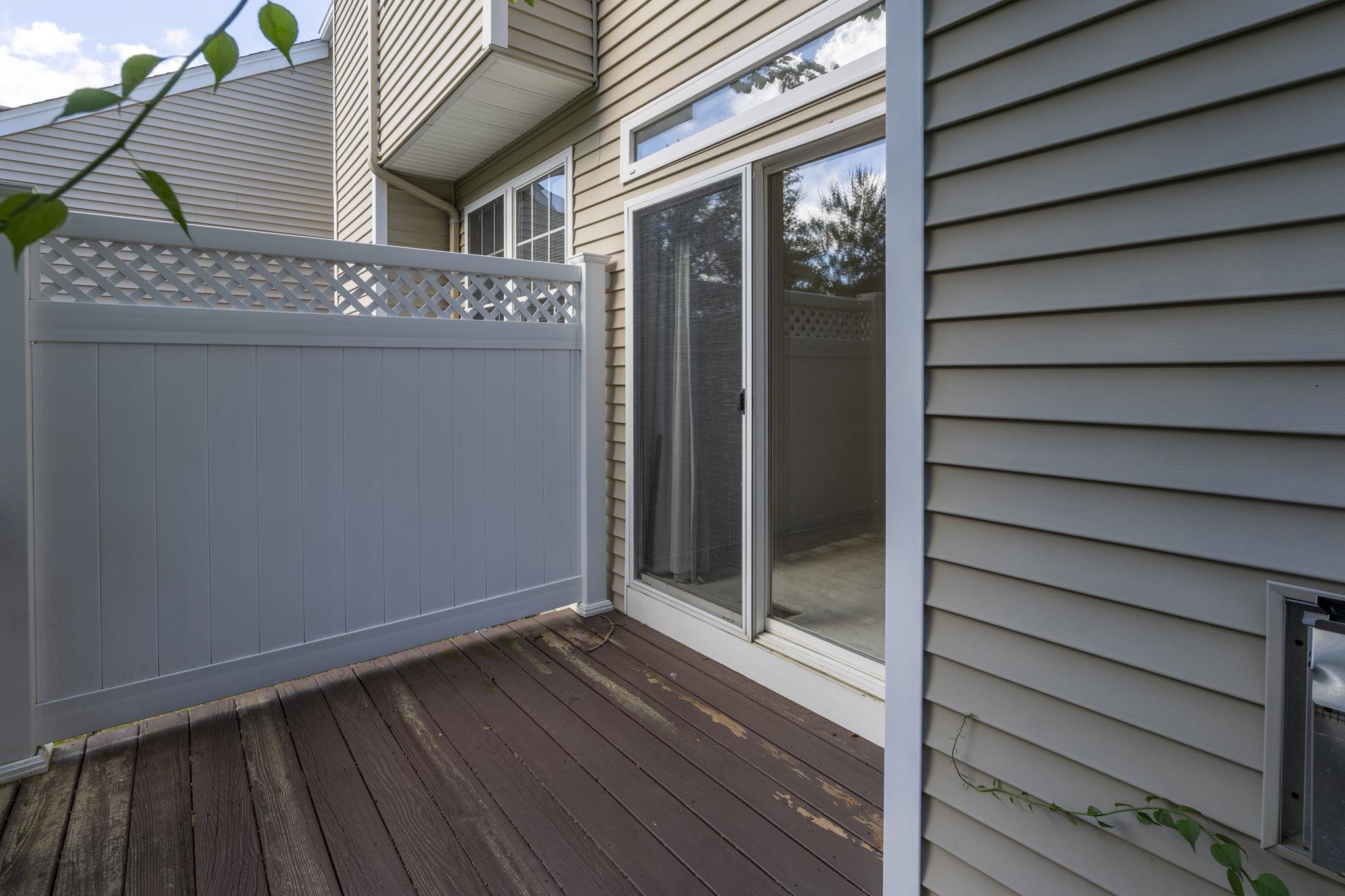 16 Edward Circle Property Photo 49