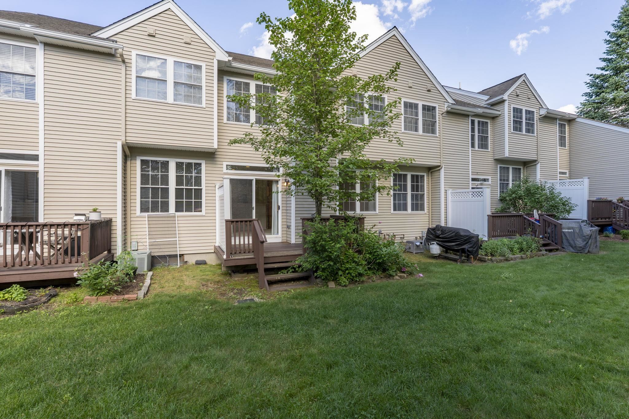 16 Edward Circle Property Photo 50