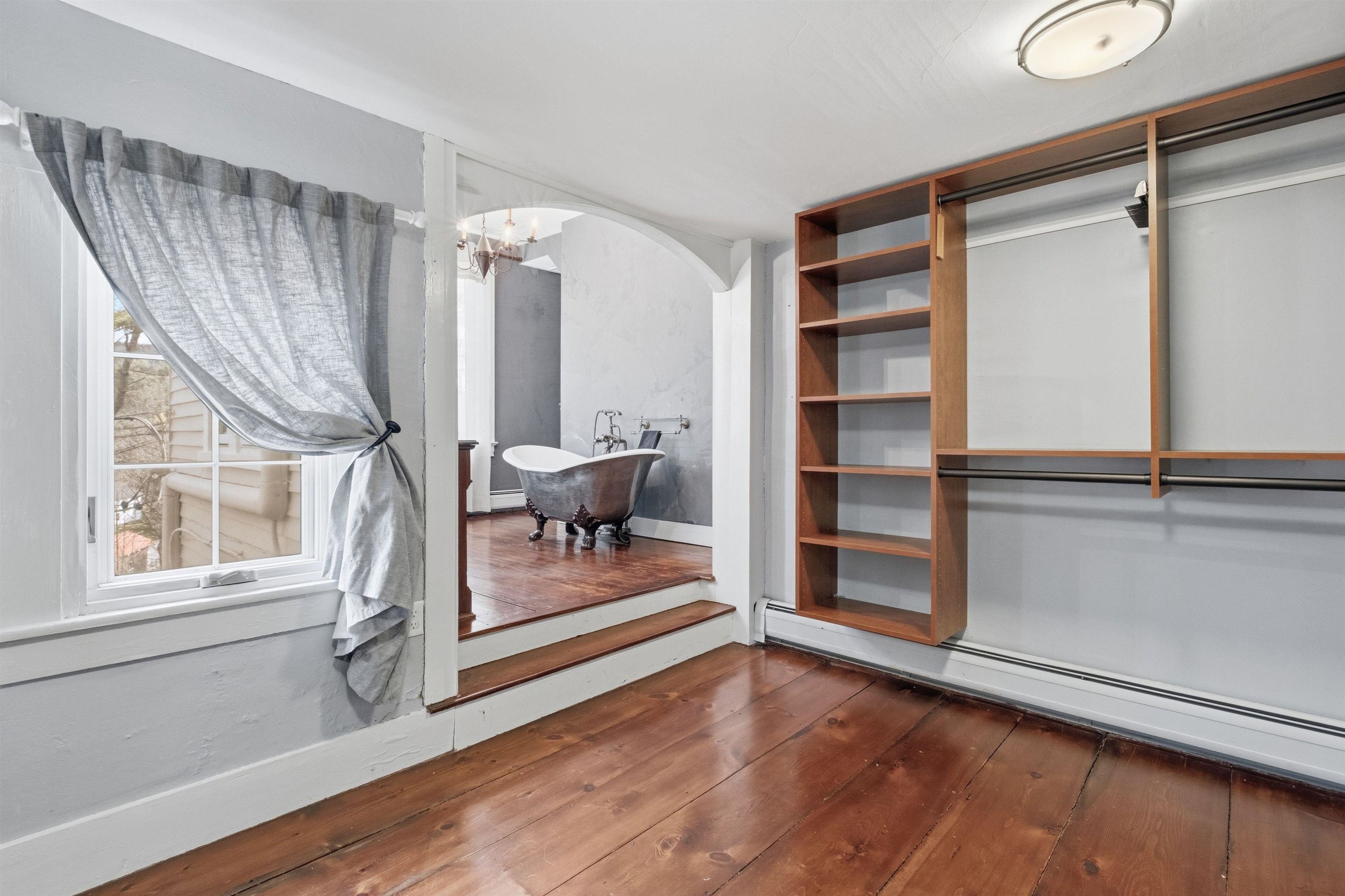 183 Waterloo Street Property Photo 32