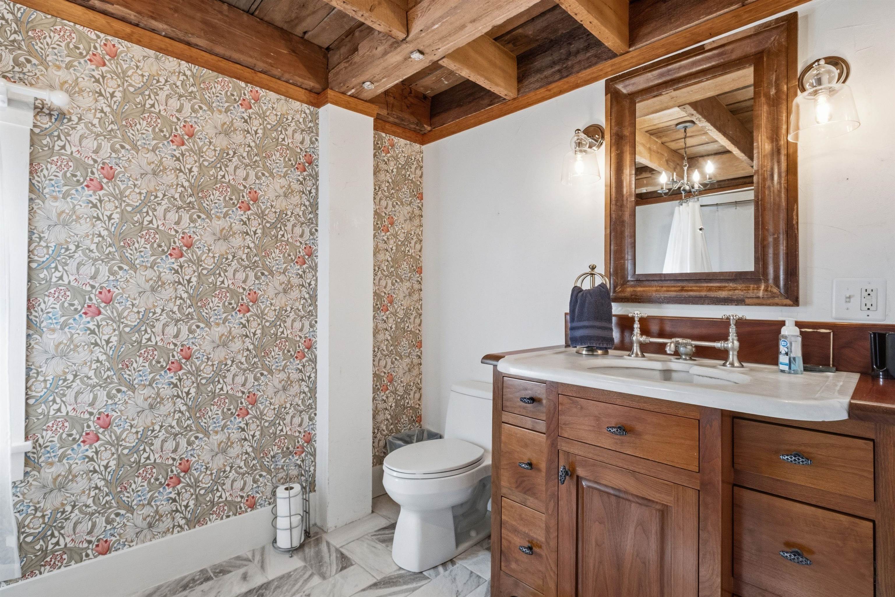183 Waterloo Street Property Photo 35