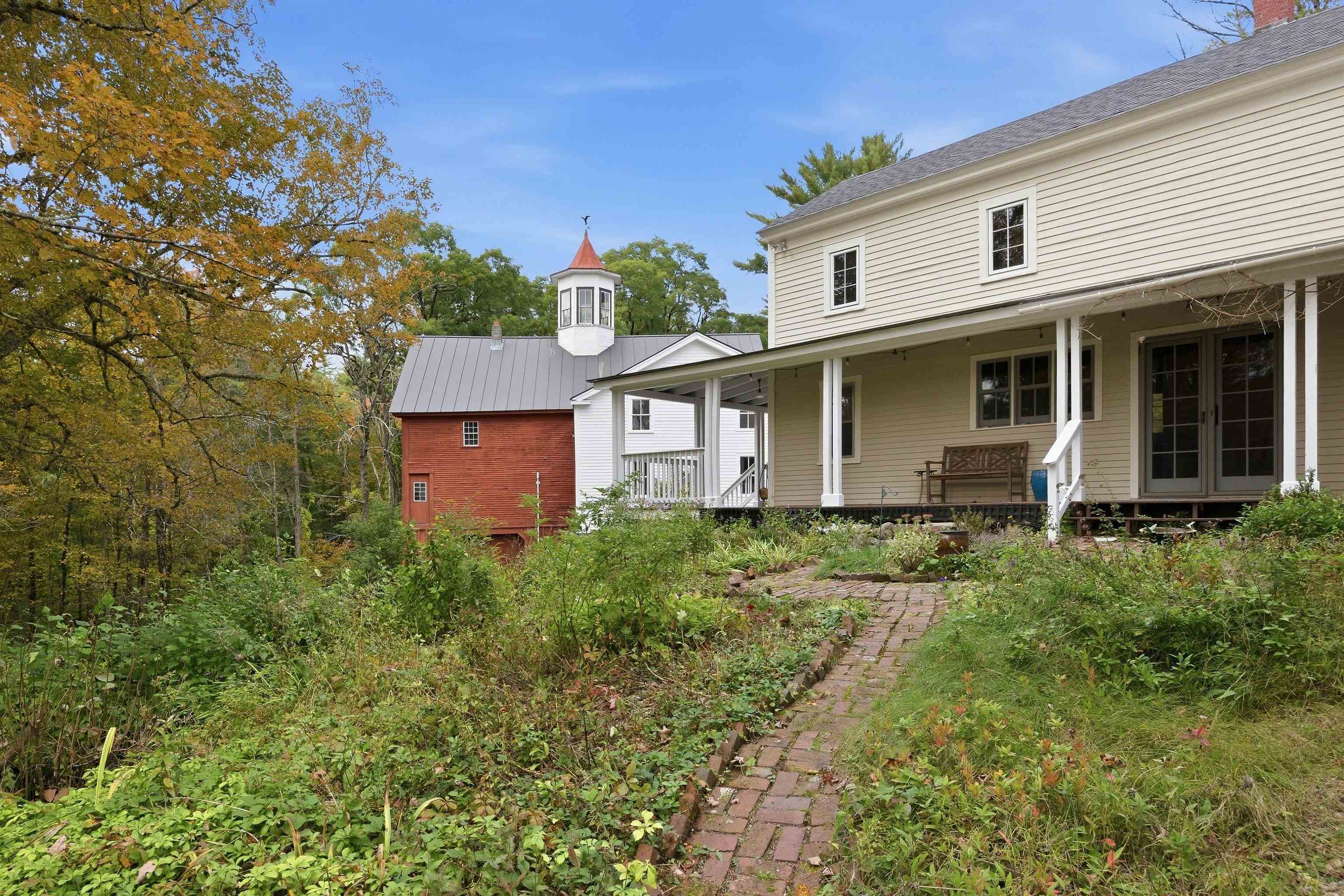 183 Waterloo Street Property Photo 43