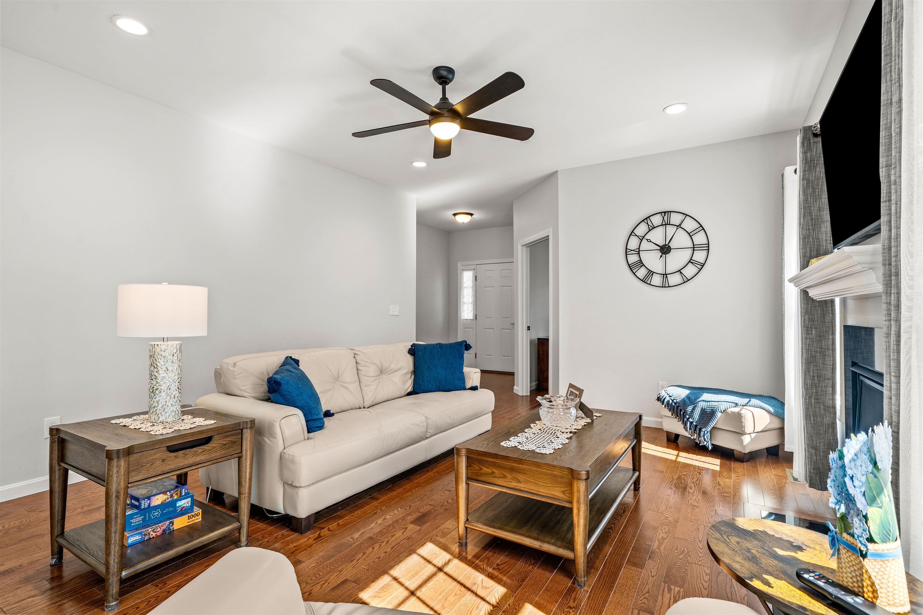 9 Venus Way Property Photo 9
