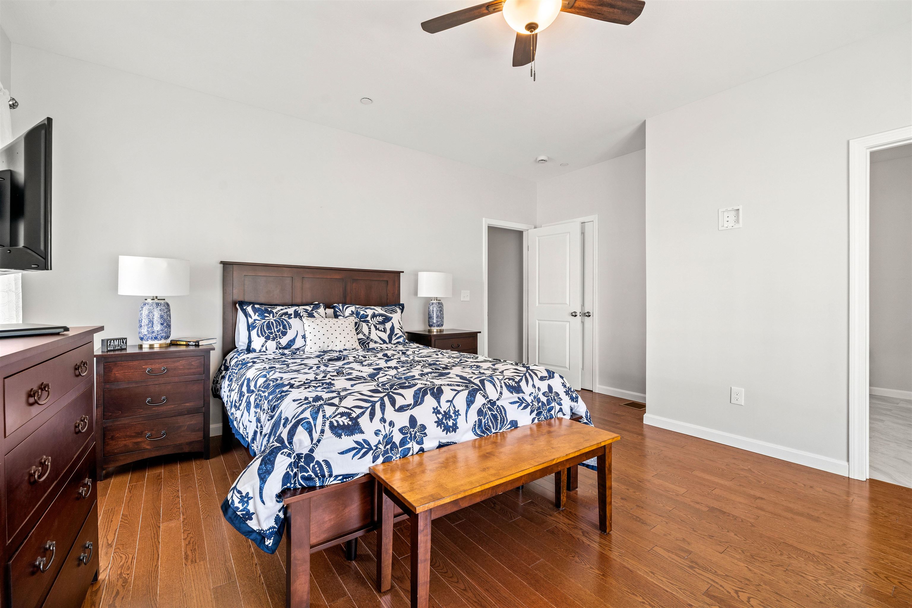 9 Venus Way Property Photo 16