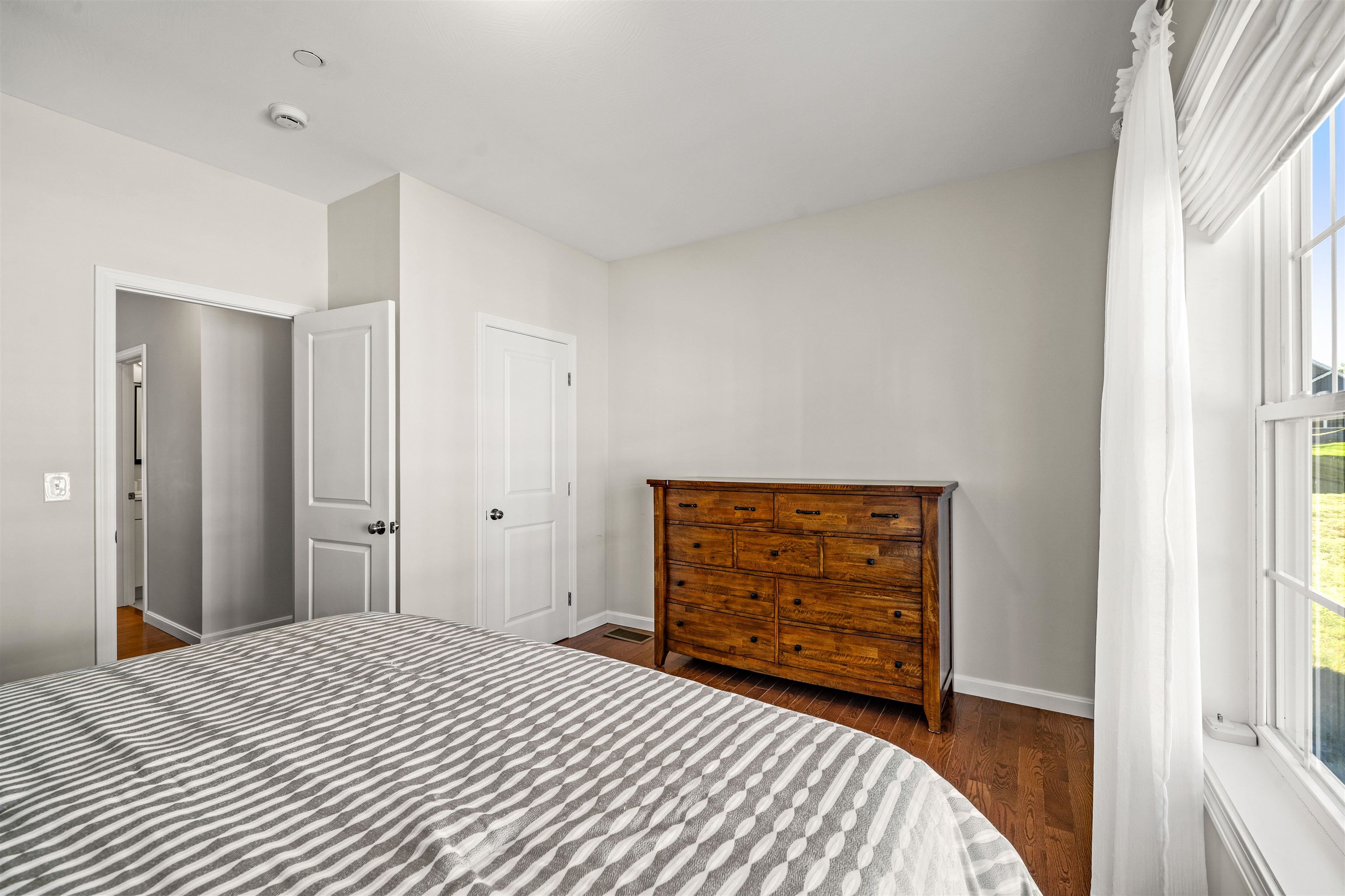 9 Venus Way Property Photo 20