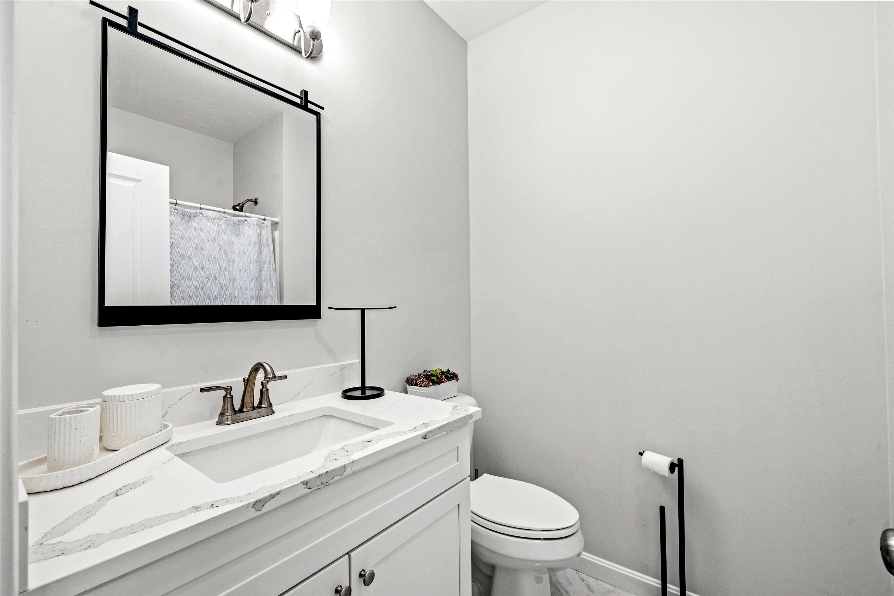 9 Venus Way Property Photo 21
