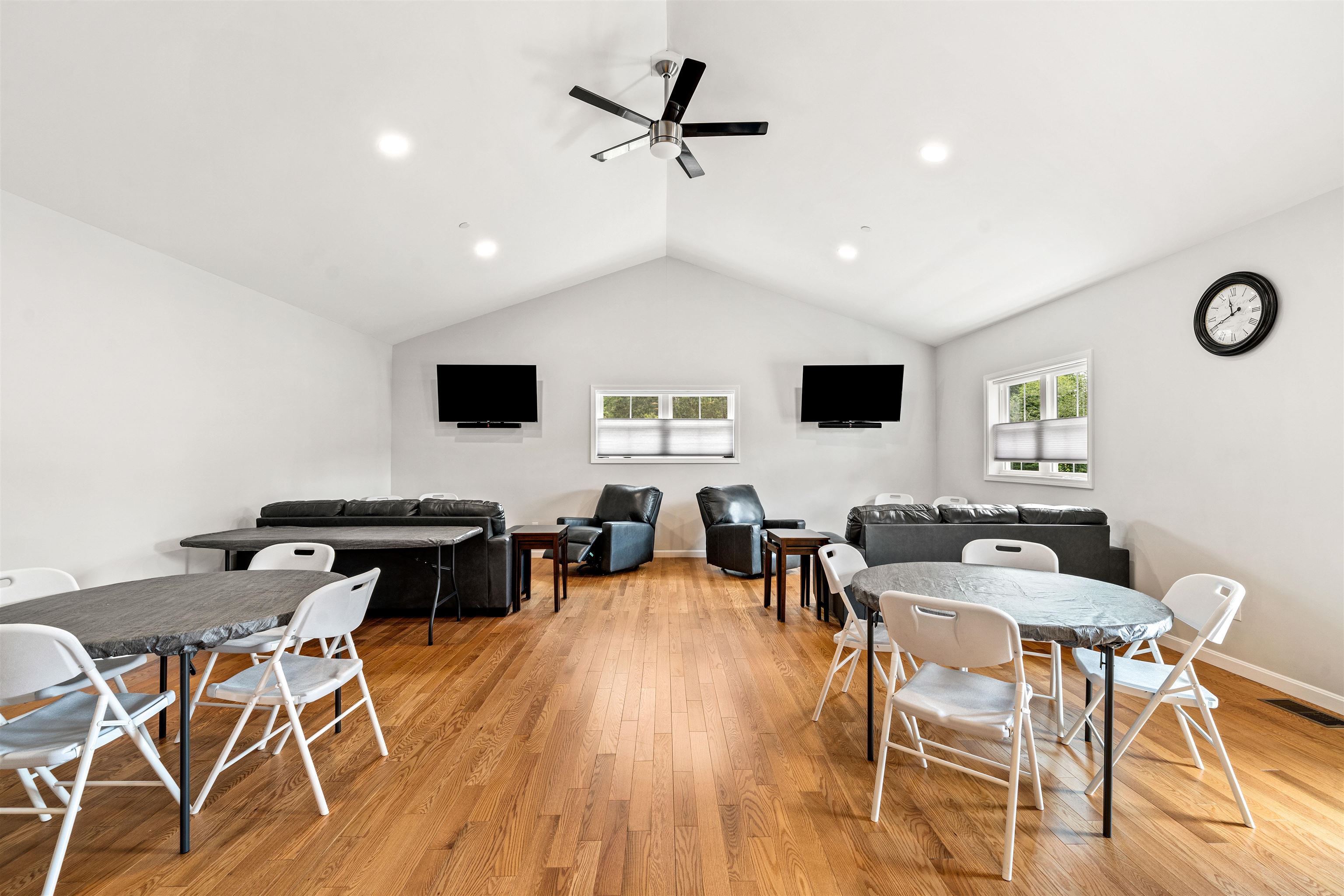9 Venus Way Property Photo 31