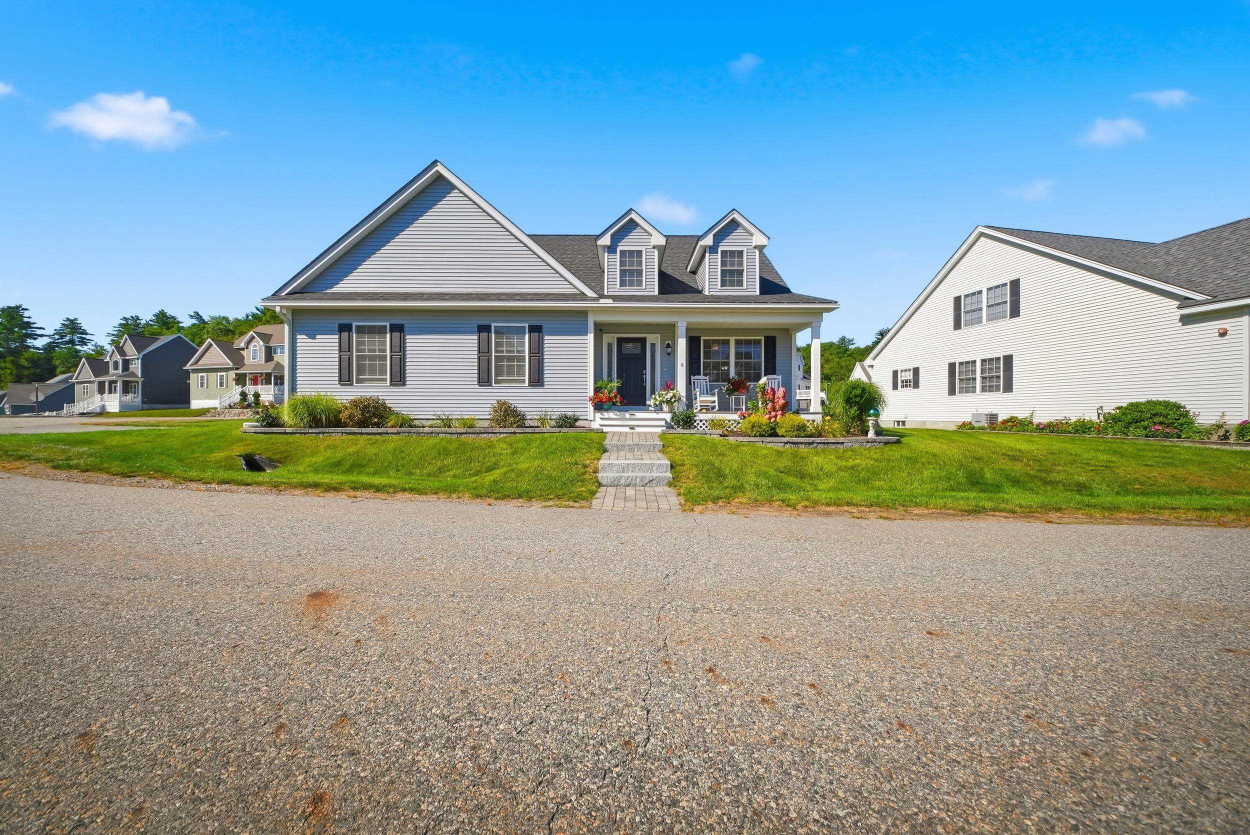 8 Bent Grass Circle Property Photo 3