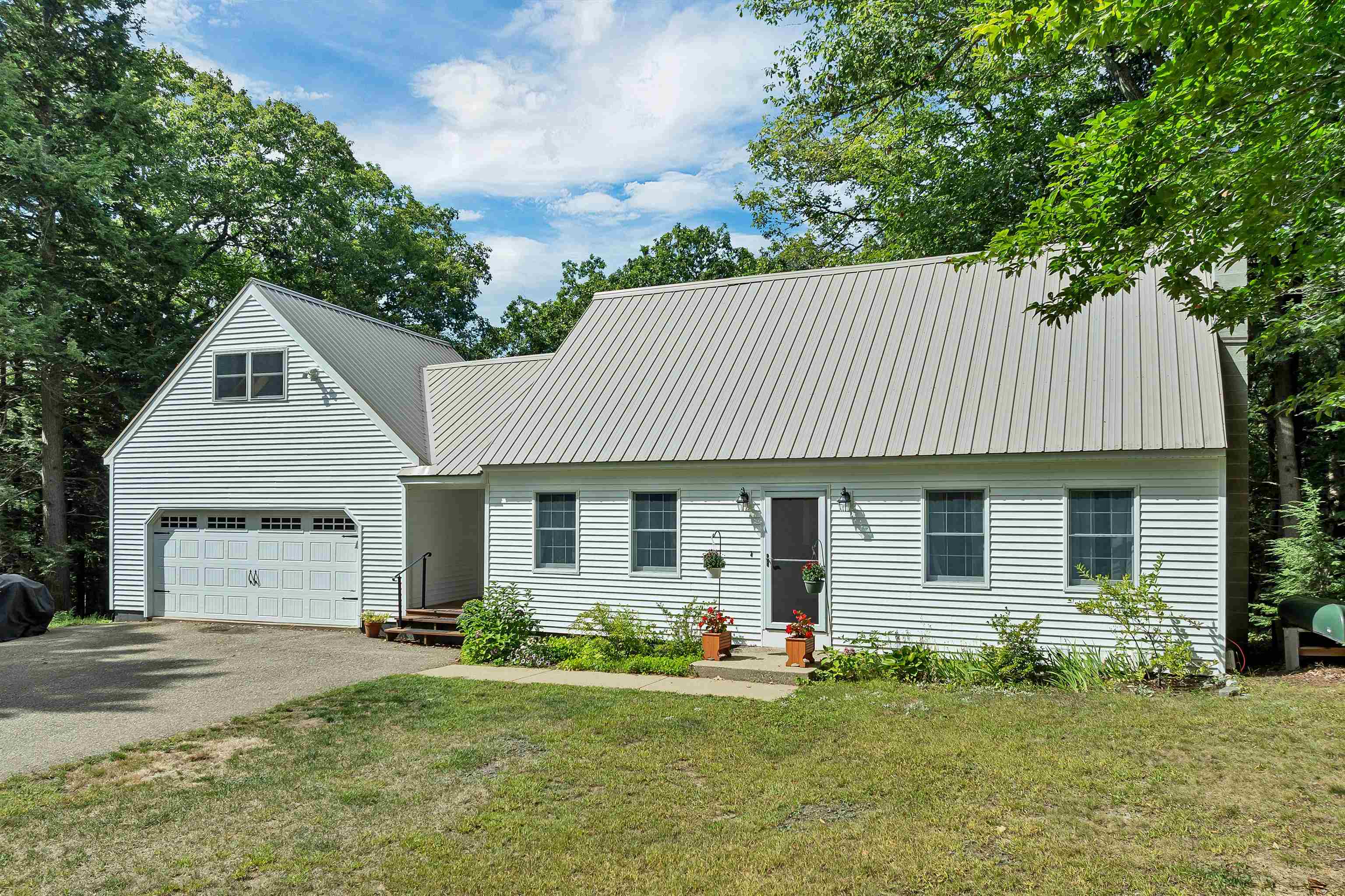 41 Haywagon Road Property Photo 2