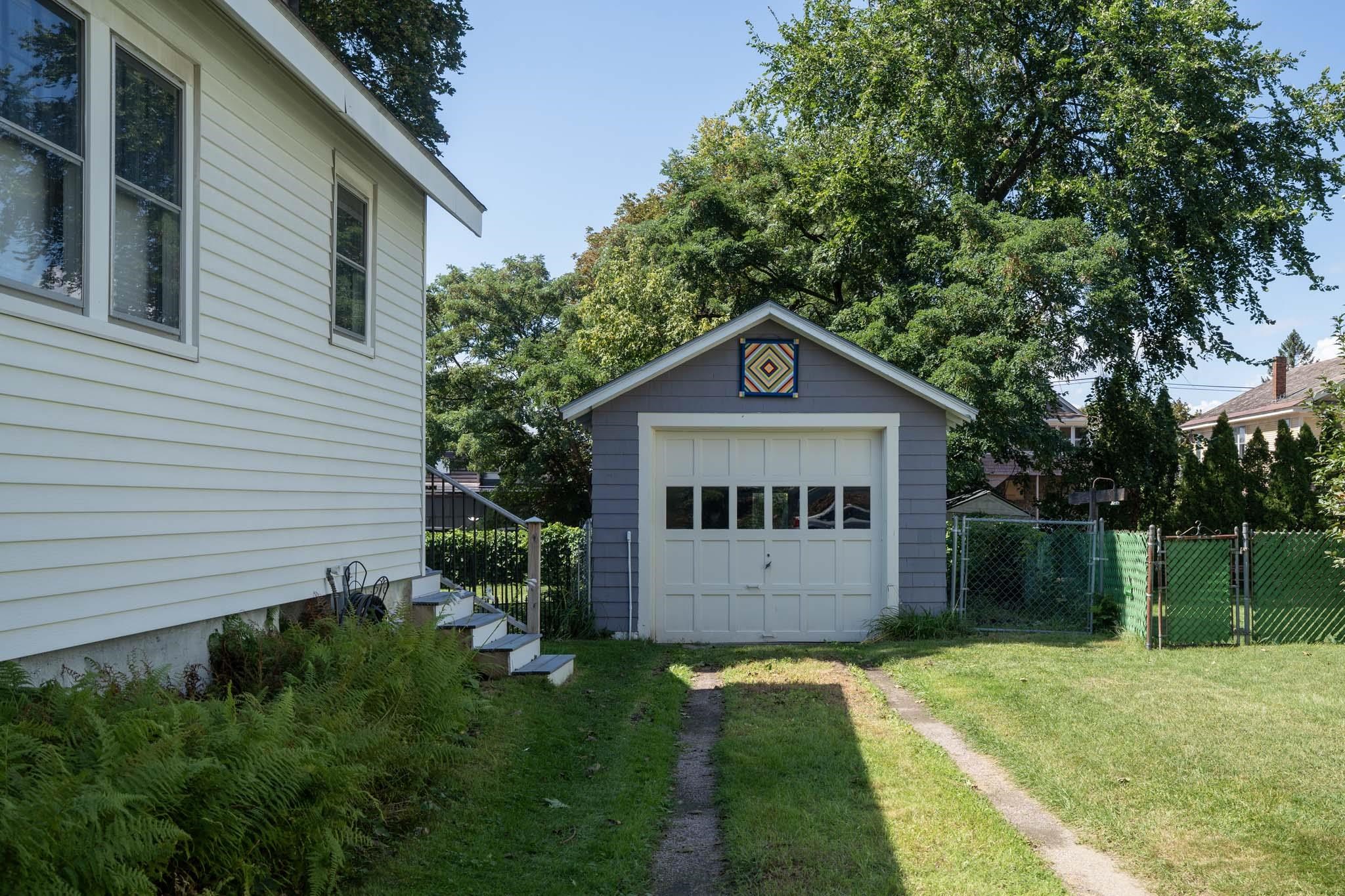 29 Perrotta Place Property Photo 2