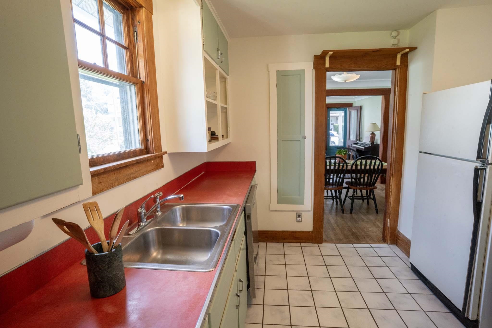 29 Perrotta Place Property Photo 7
