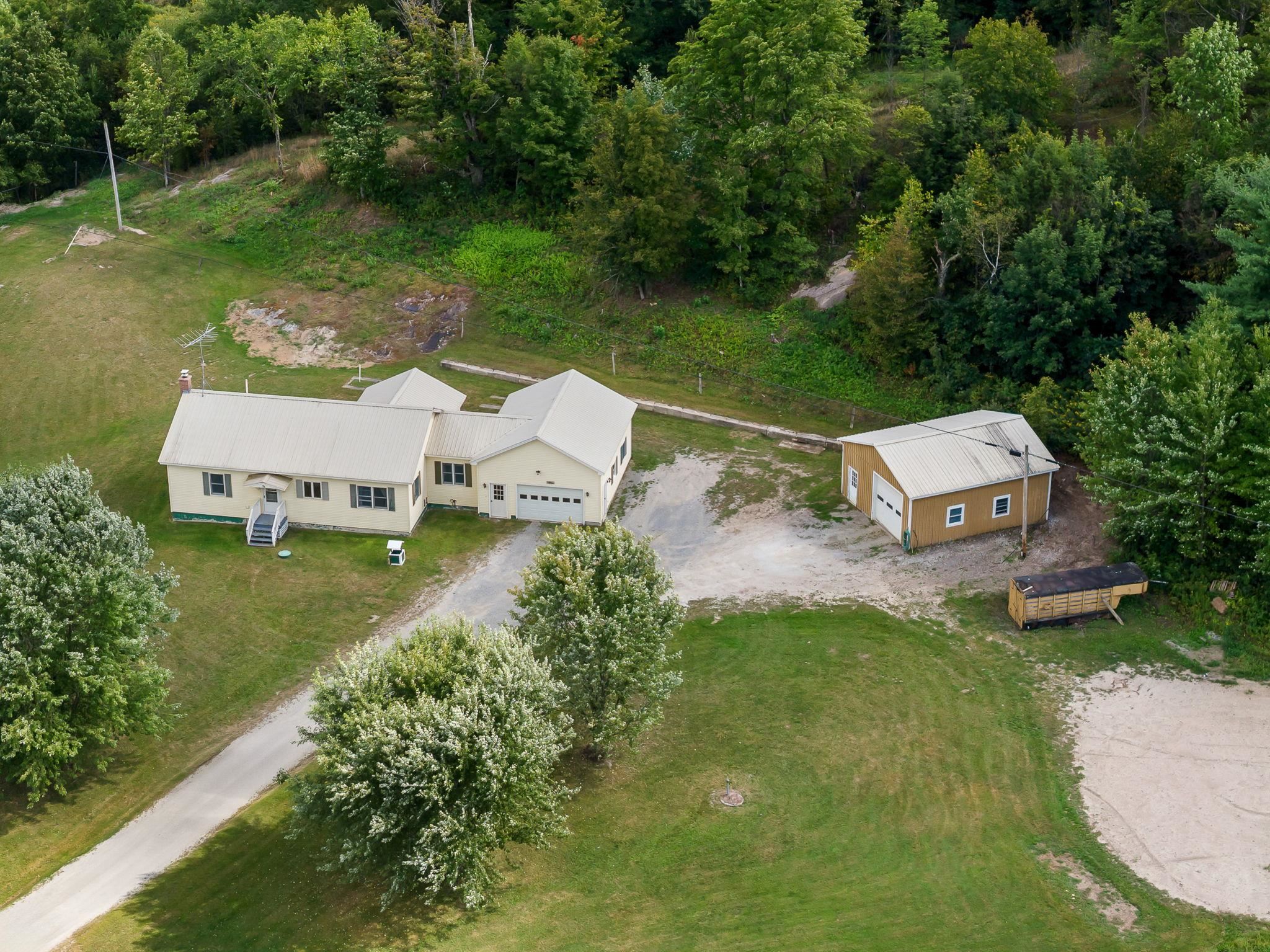 76 Paradee Road Property Photo 4