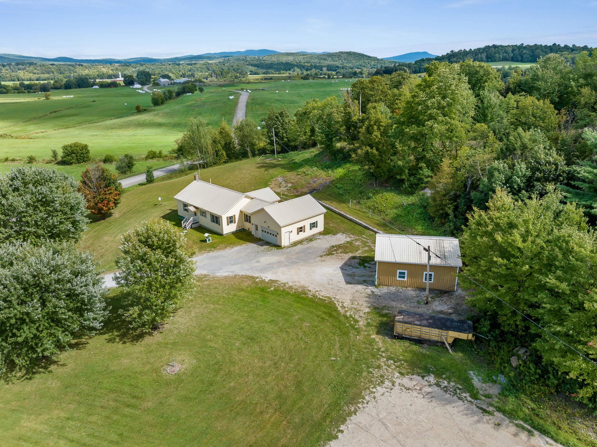 76 Paradee Road Property Photo 5
