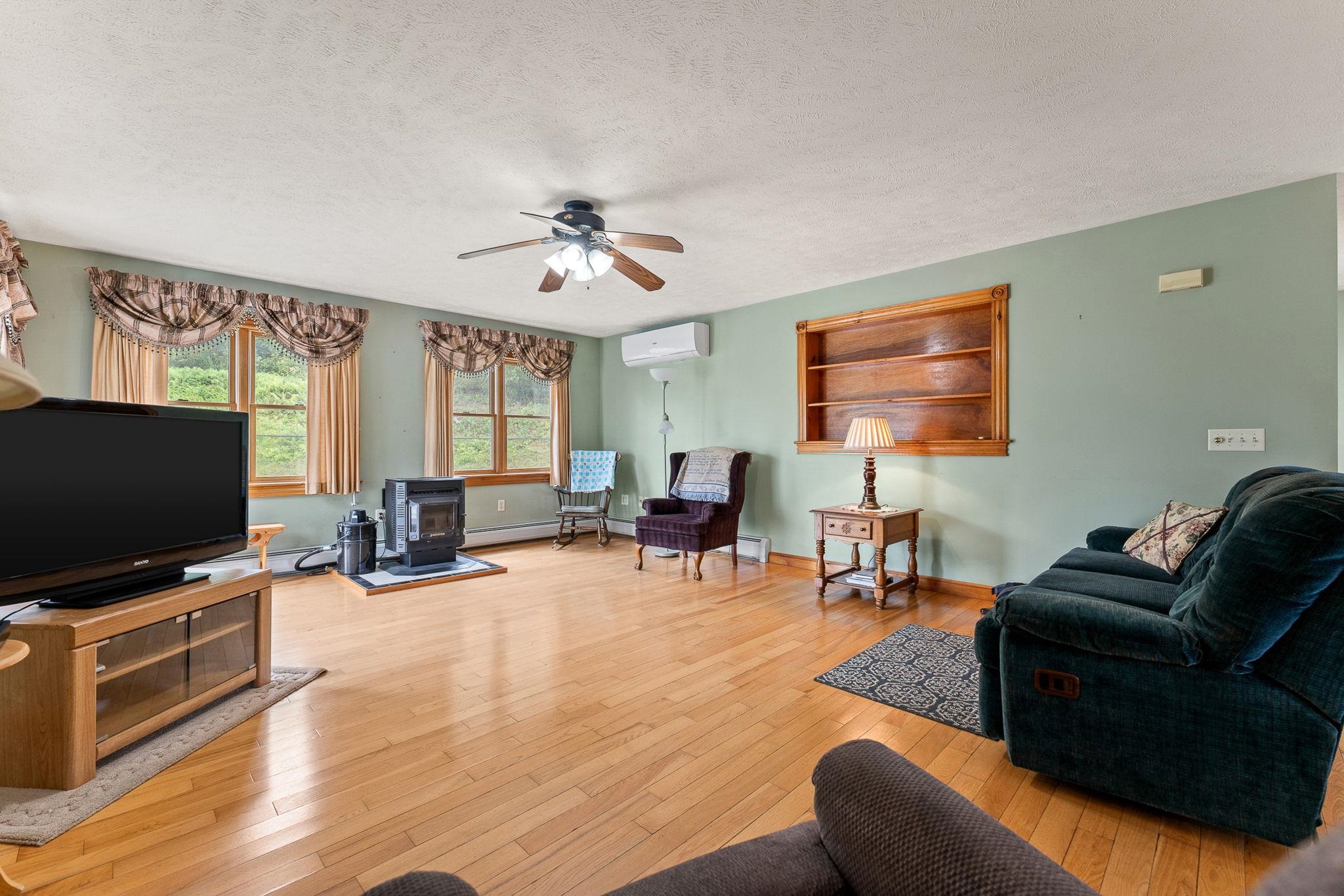 76 Paradee Road Property Photo 17