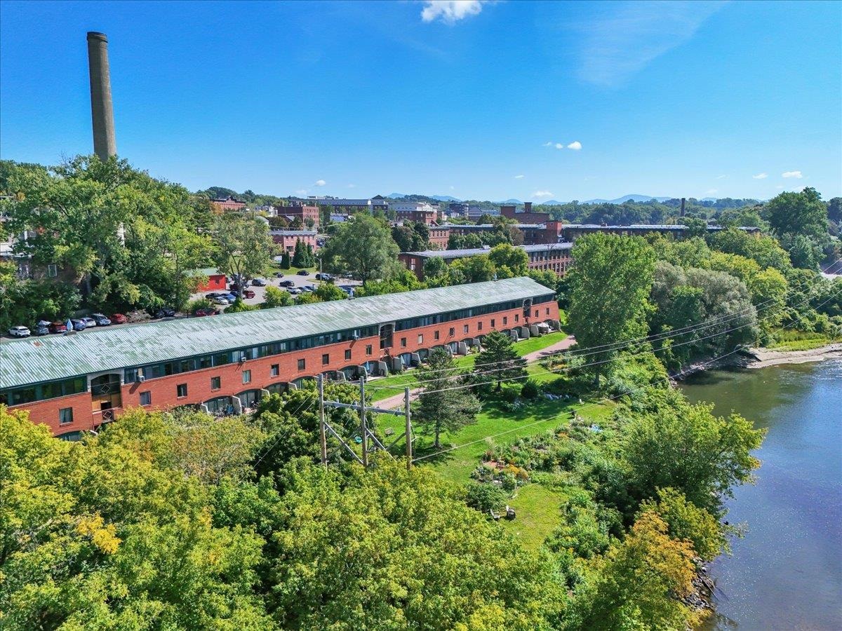 100 West Canal Street Property Photo 31