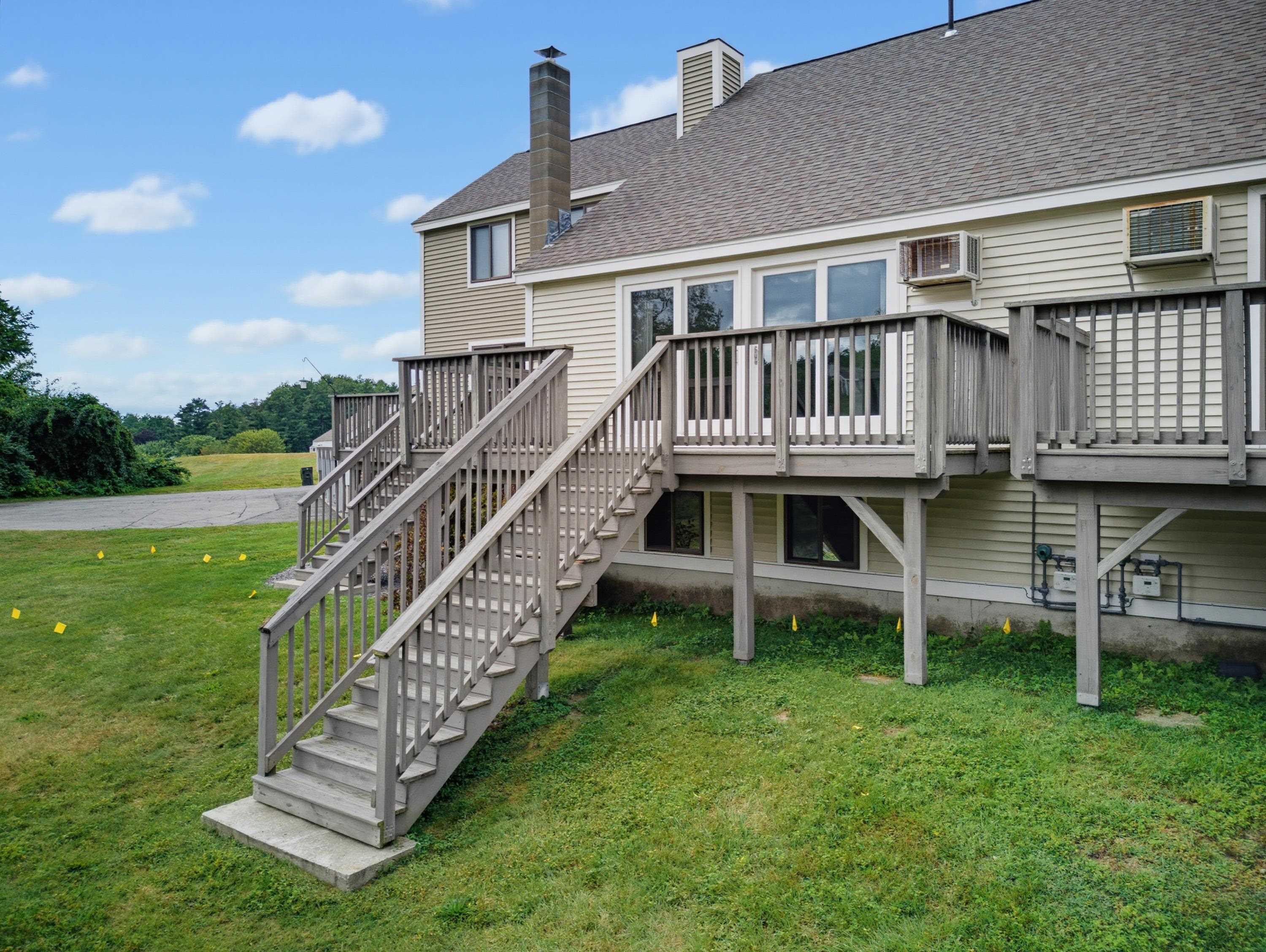 67 Old Nashua Road Property Photo 6