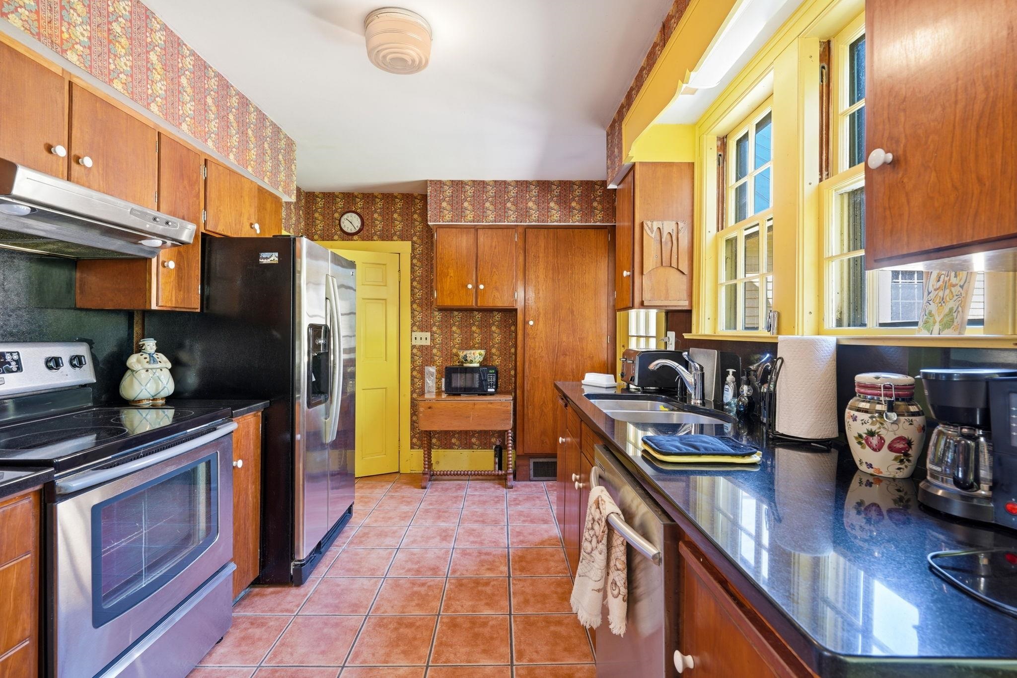 533 Sanborn Road Property Photo 15