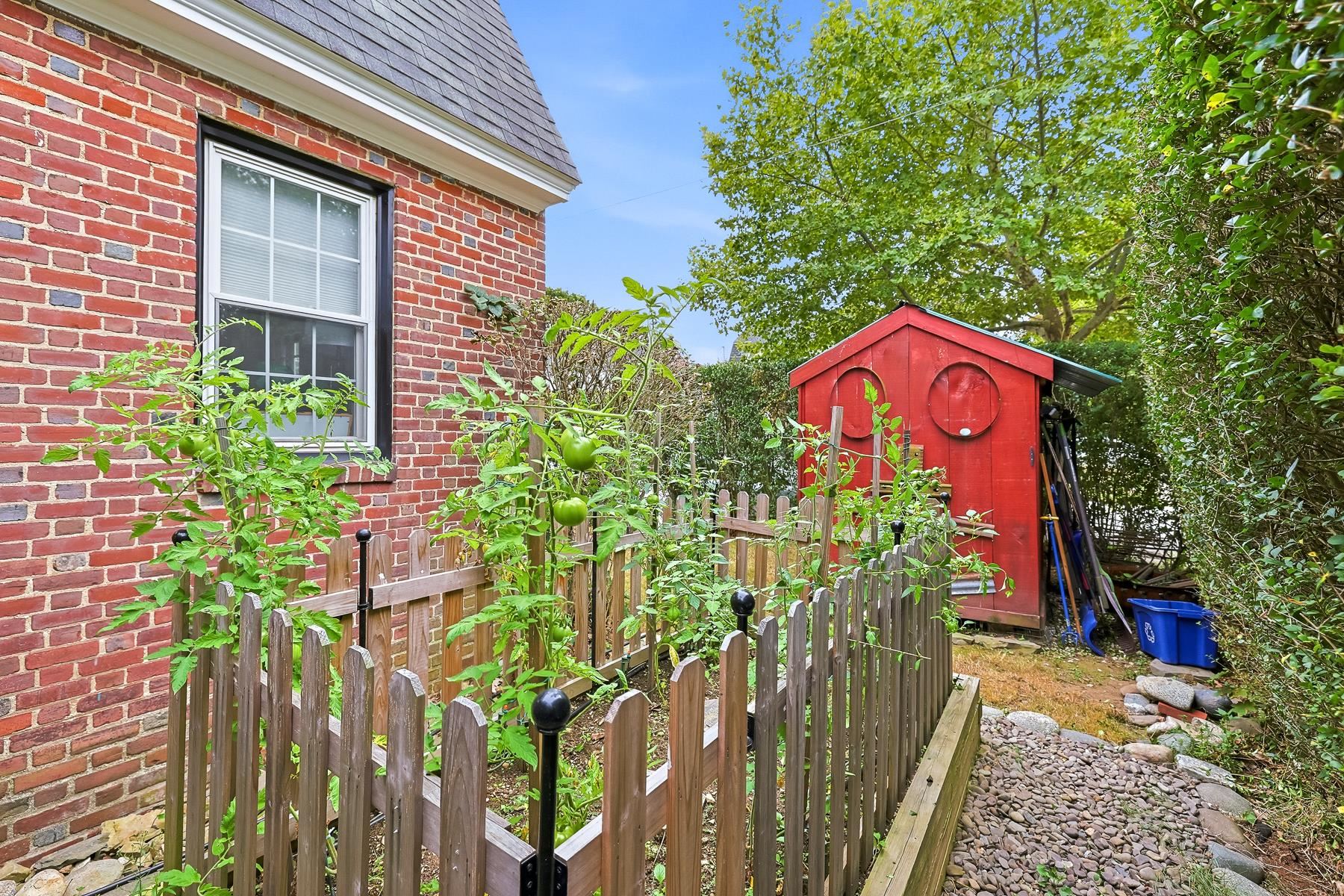 258 Raleigh Way Property Photo 26