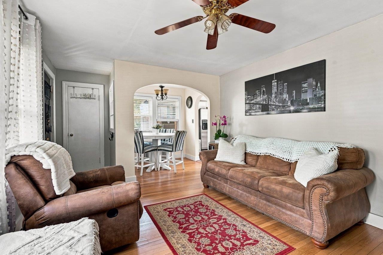37 Adams Avenue Property Photo 7