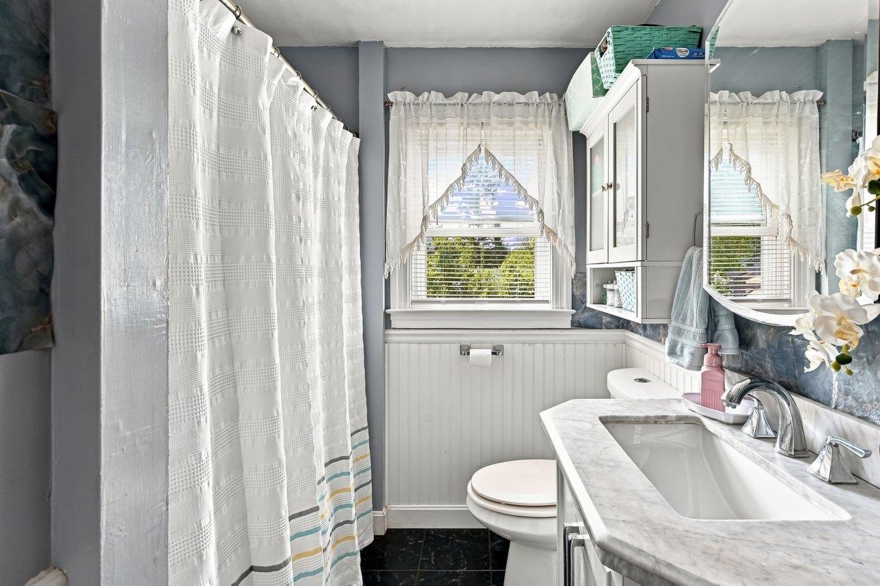 37 Adams Avenue Property Photo 16