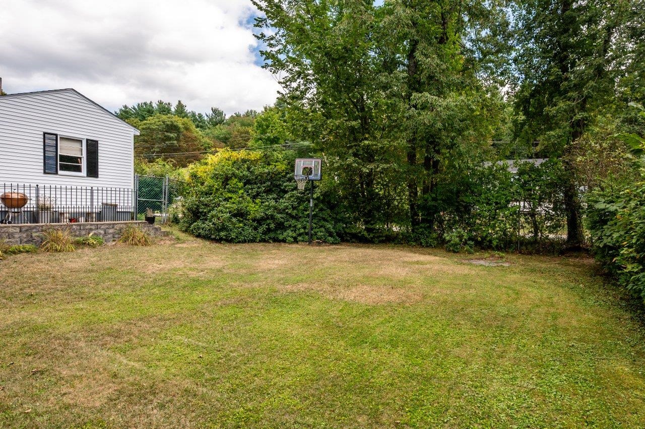 37 Adams Avenue Property Photo 21
