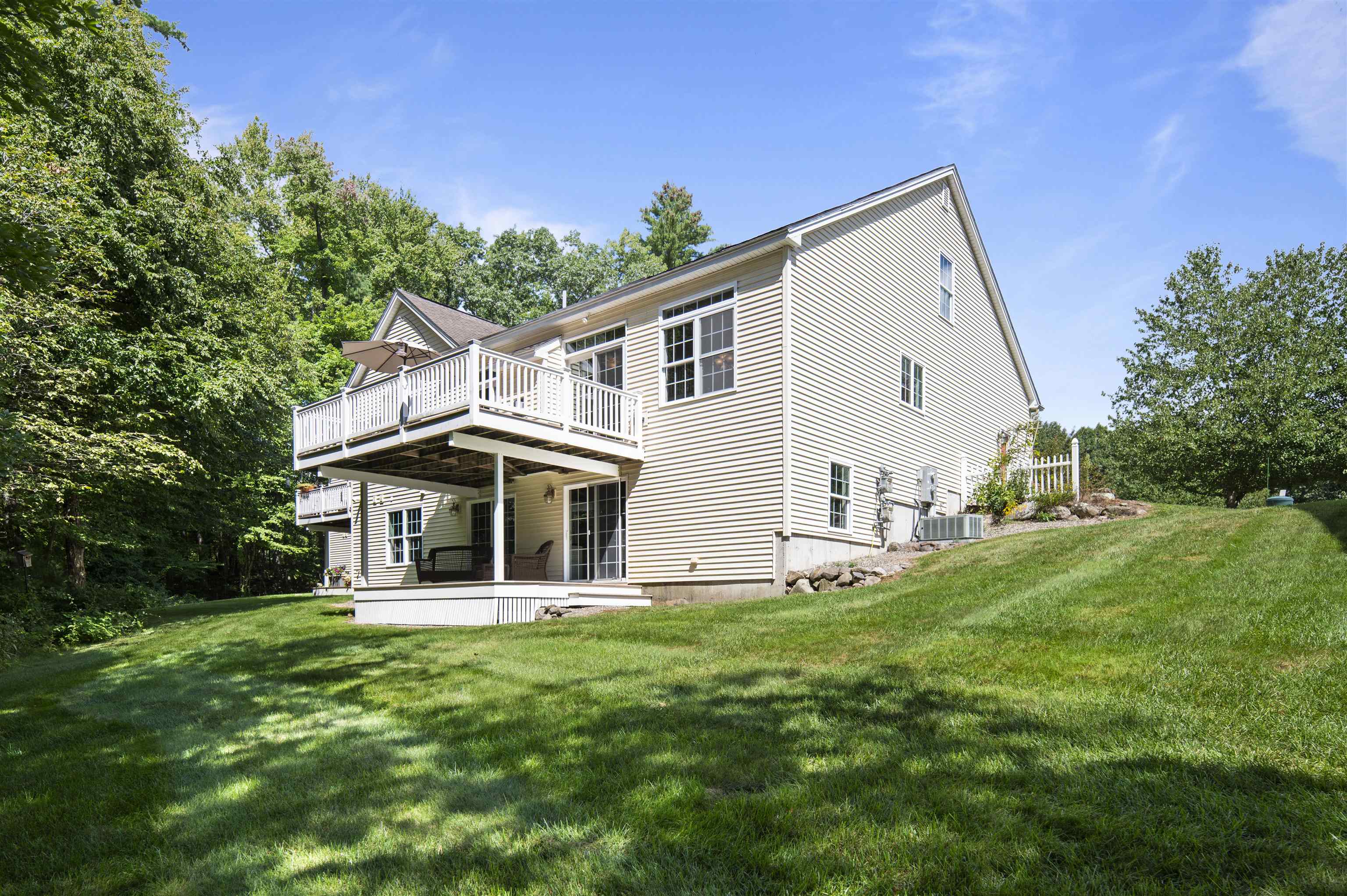 12 Cornerstone Road Property Photo 3