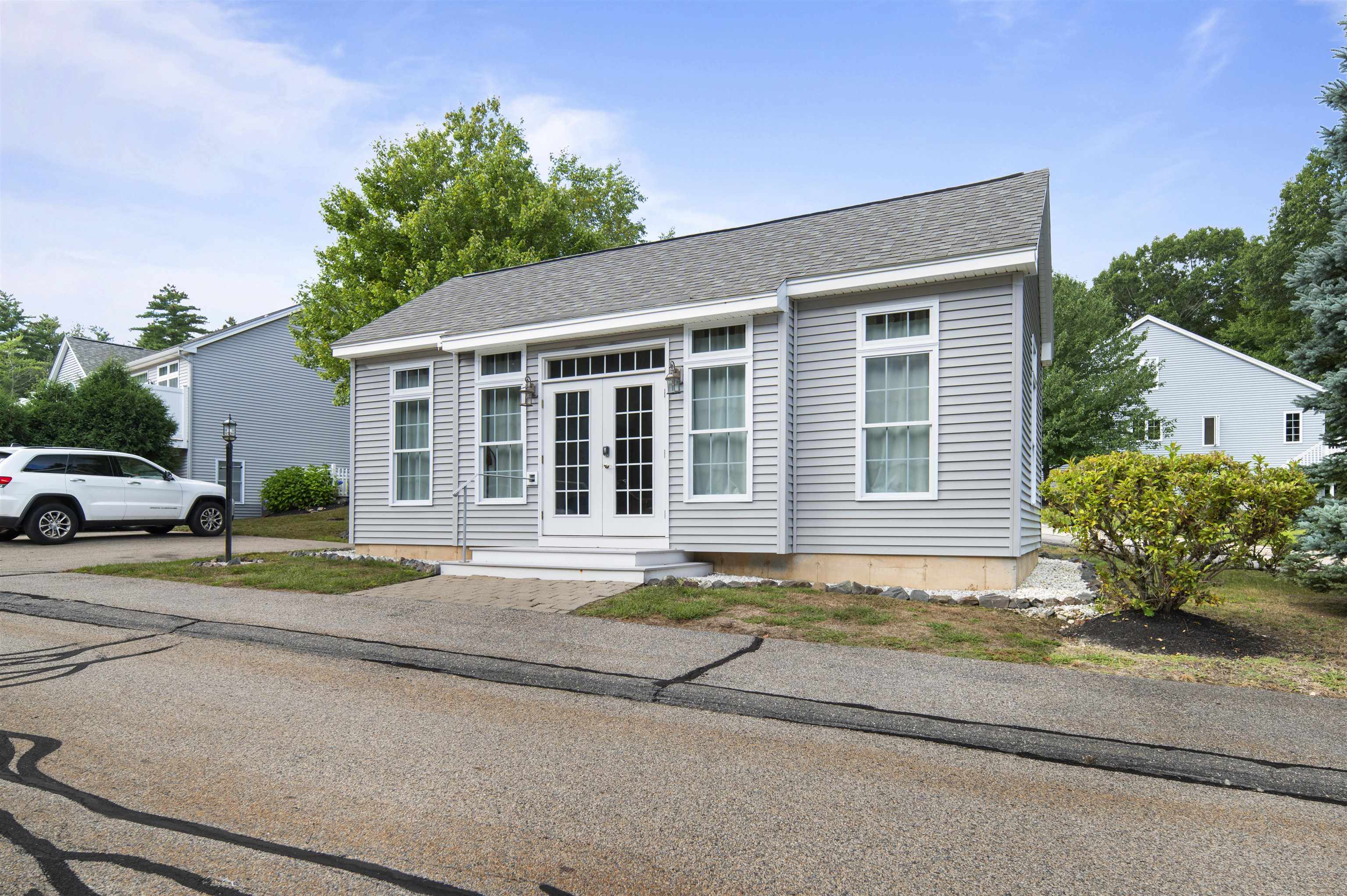 12 Cornerstone Road Property Photo 9