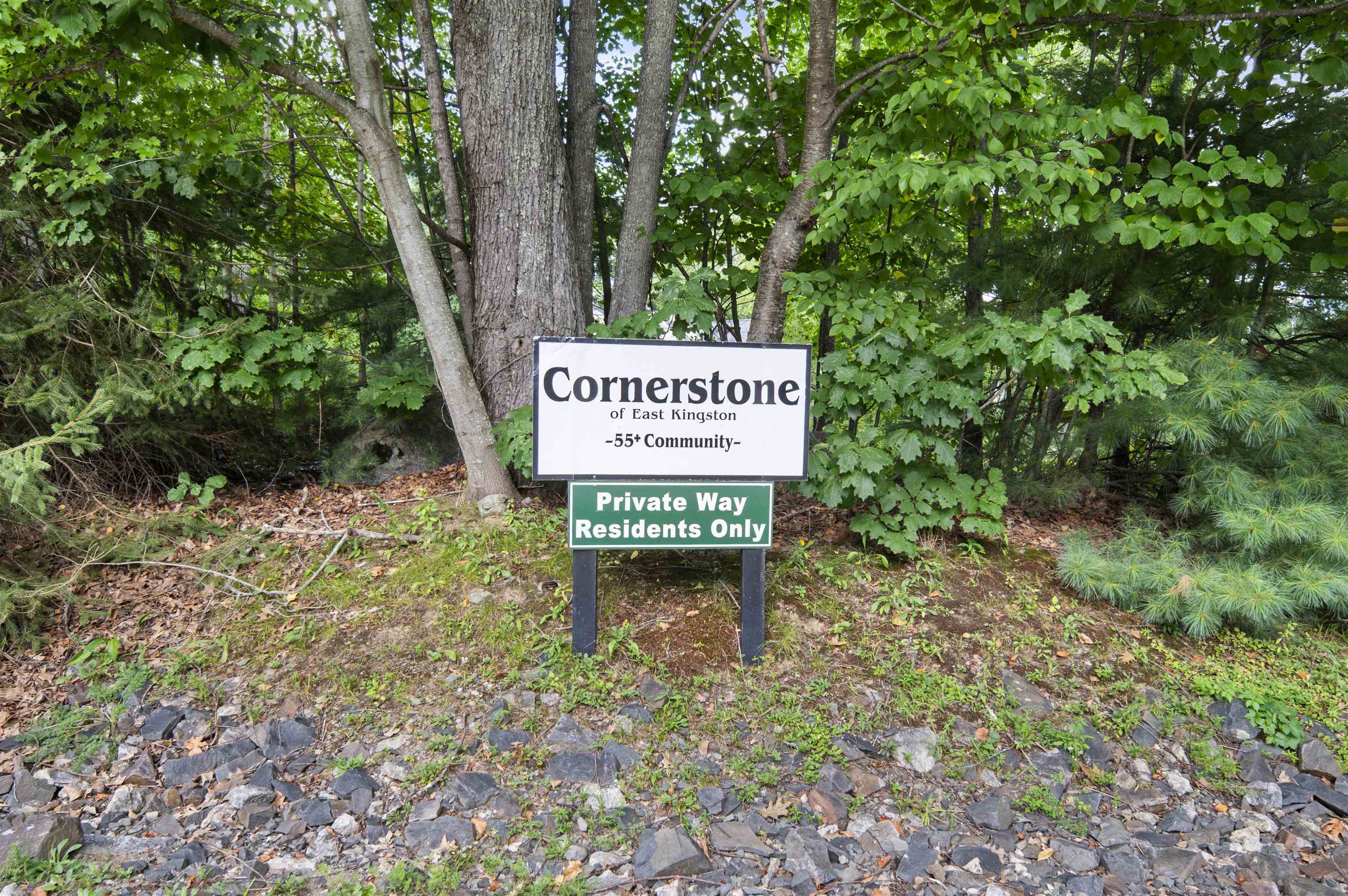 12 Cornerstone Road Property Photo 10