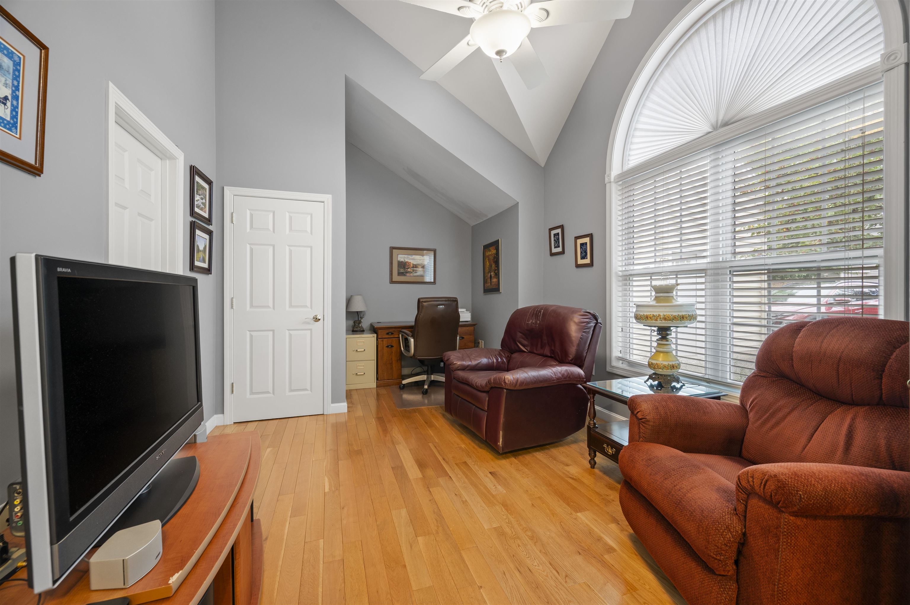 12 Cornerstone Road Property Photo 14