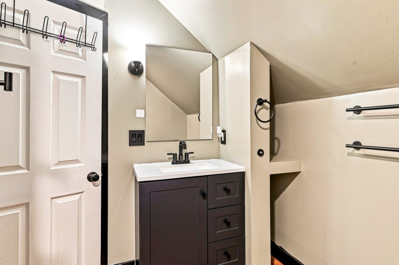 4 Cocheco Avenue Property Photo 20