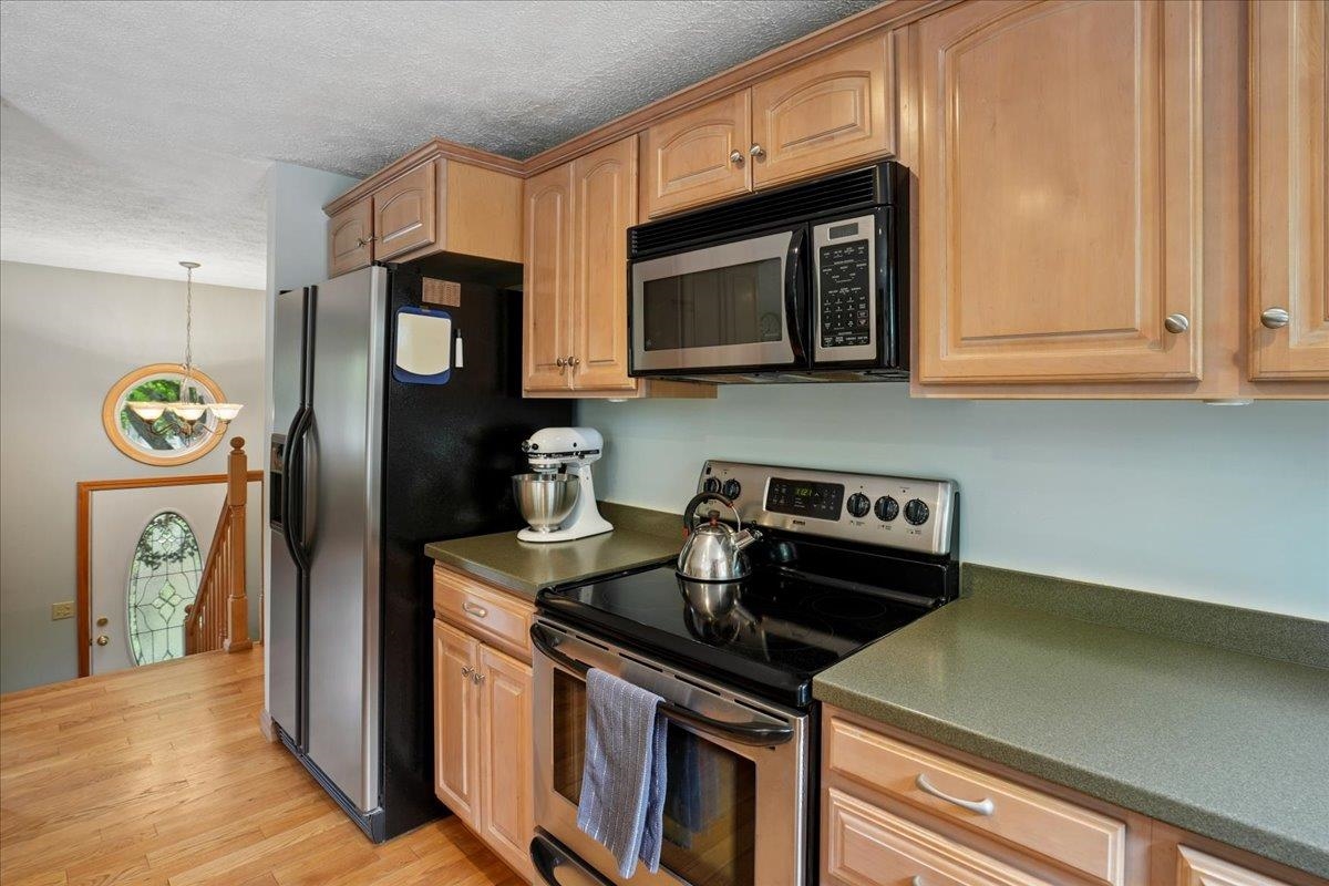 4 Debbie Street Property Photo 15