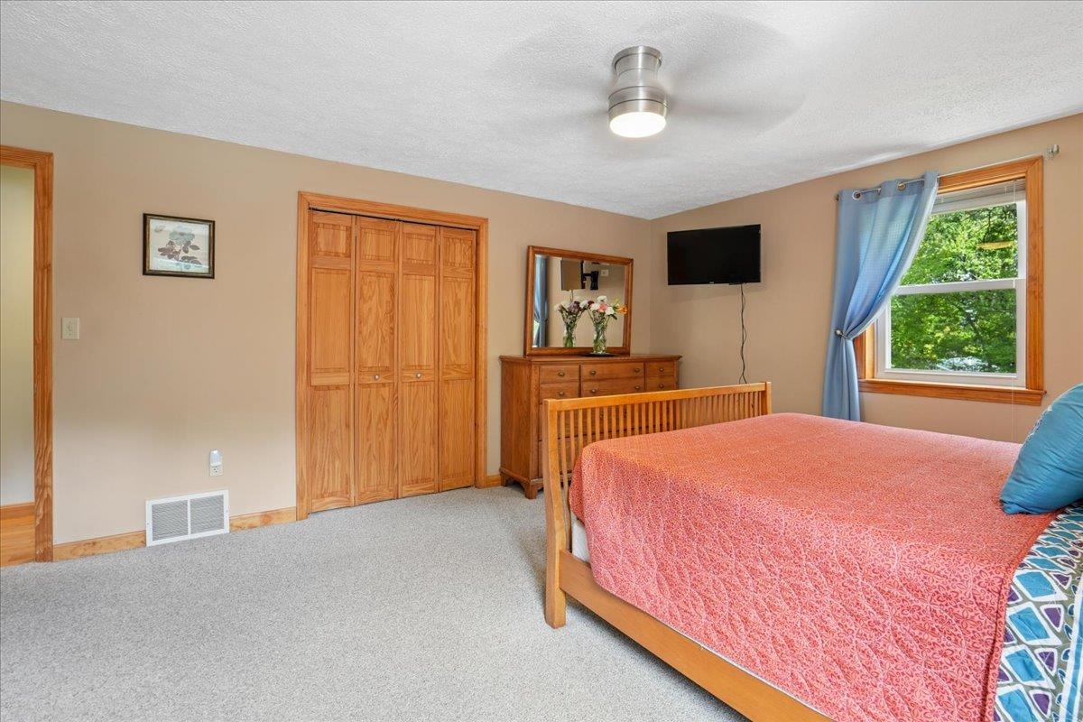 4 Debbie Street Property Photo 19
