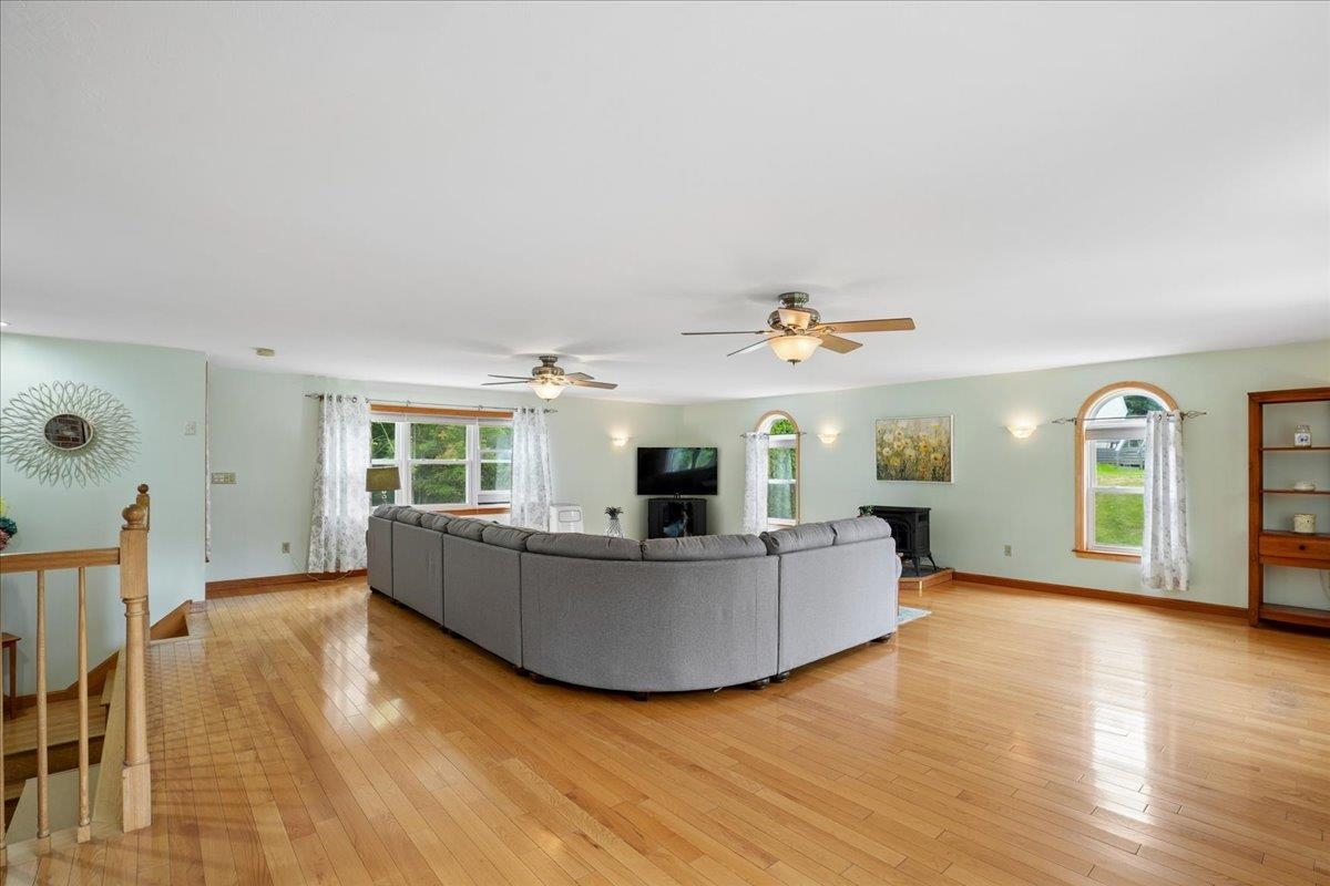 4 Debbie Street Property Photo 27
