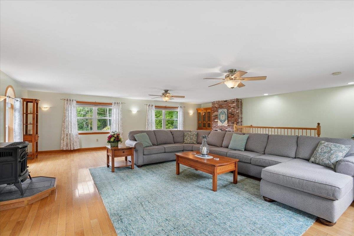 4 Debbie Street Property Photo 30