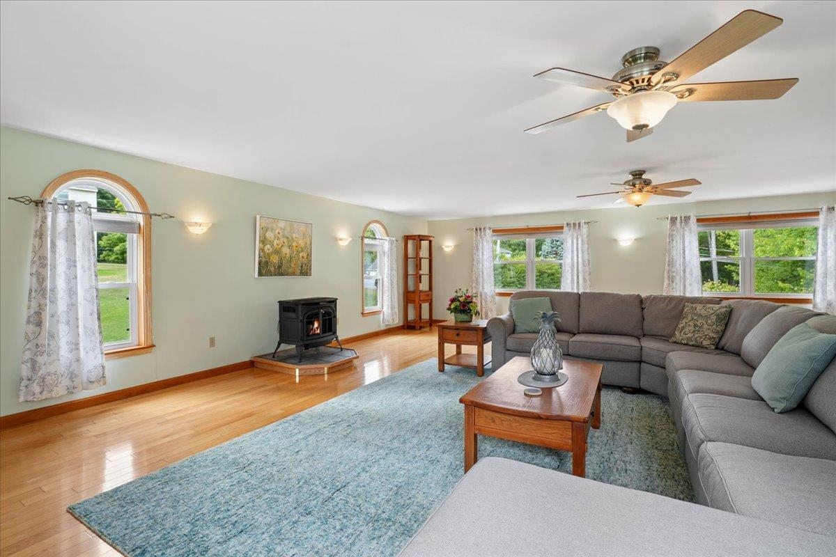 4 Debbie Street Property Photo 31