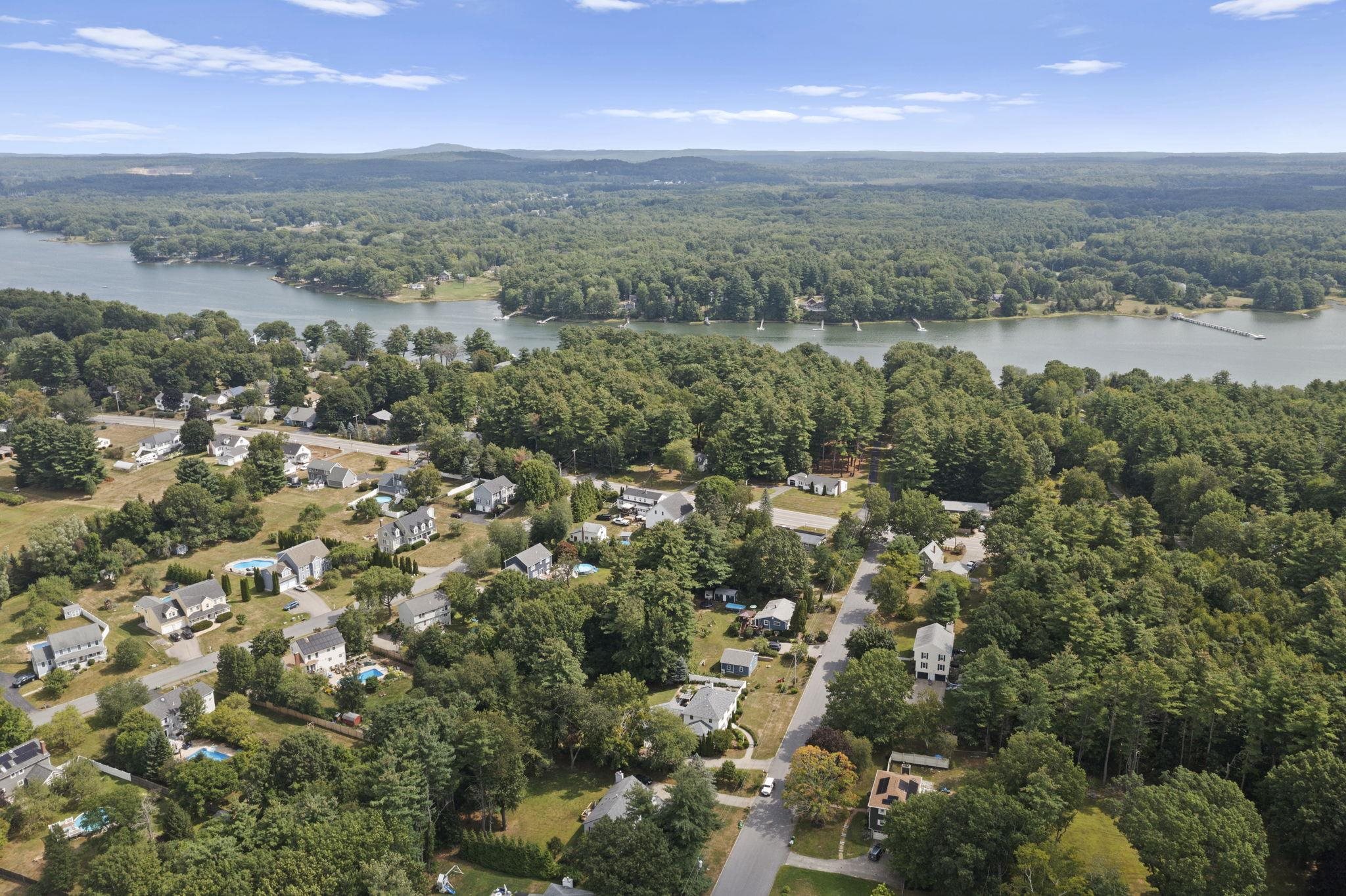 5 Roberta Drive Property Photo 8