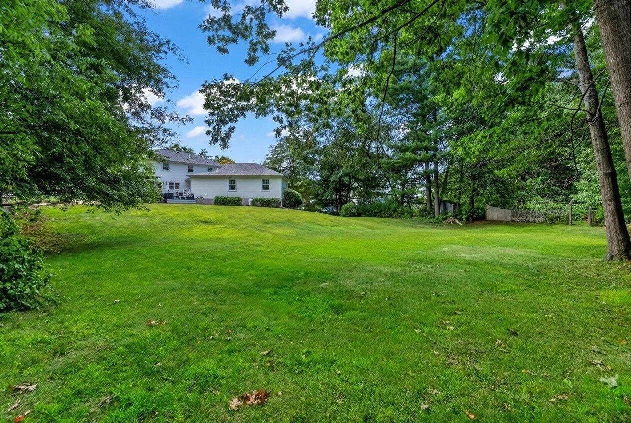 5 Roberta Drive Property Photo 9