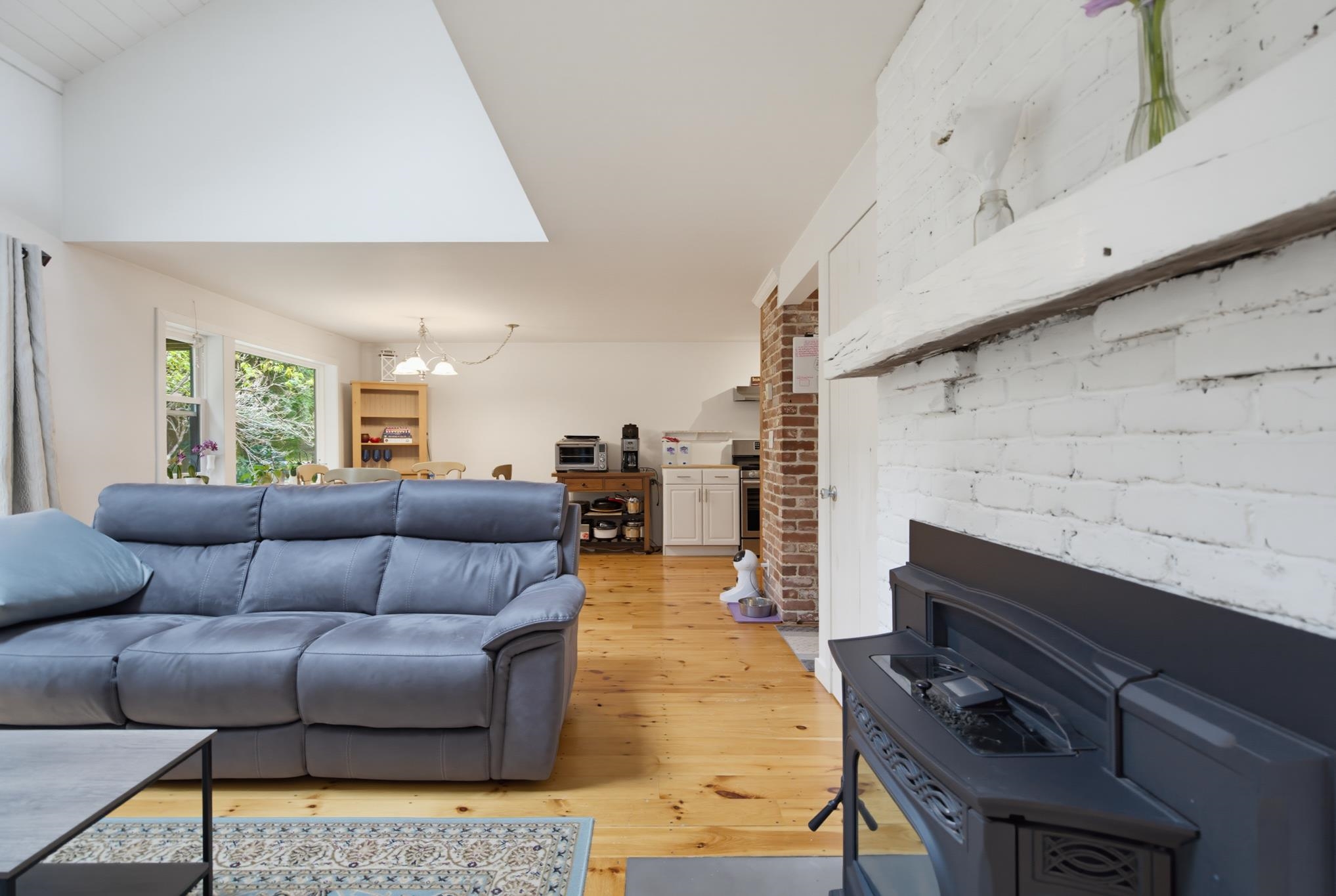 15 Kirriemuir Road Property Photo 13