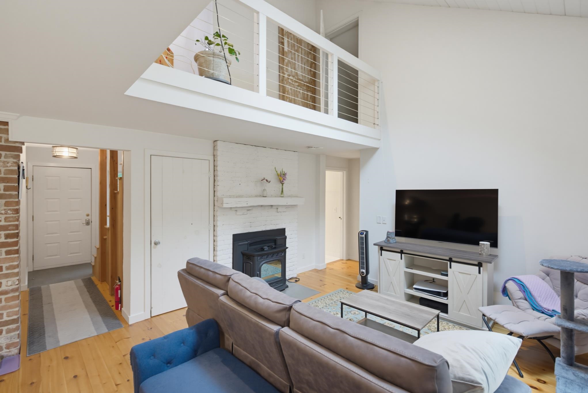 15 Kirriemuir Road Property Photo 17