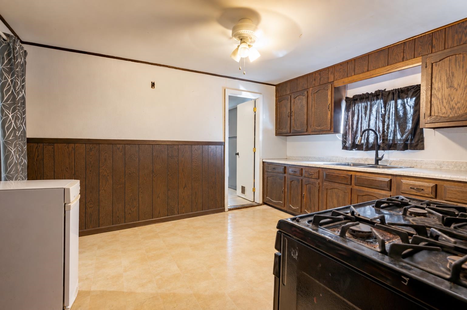 52 Amherst Street Property Photo 11