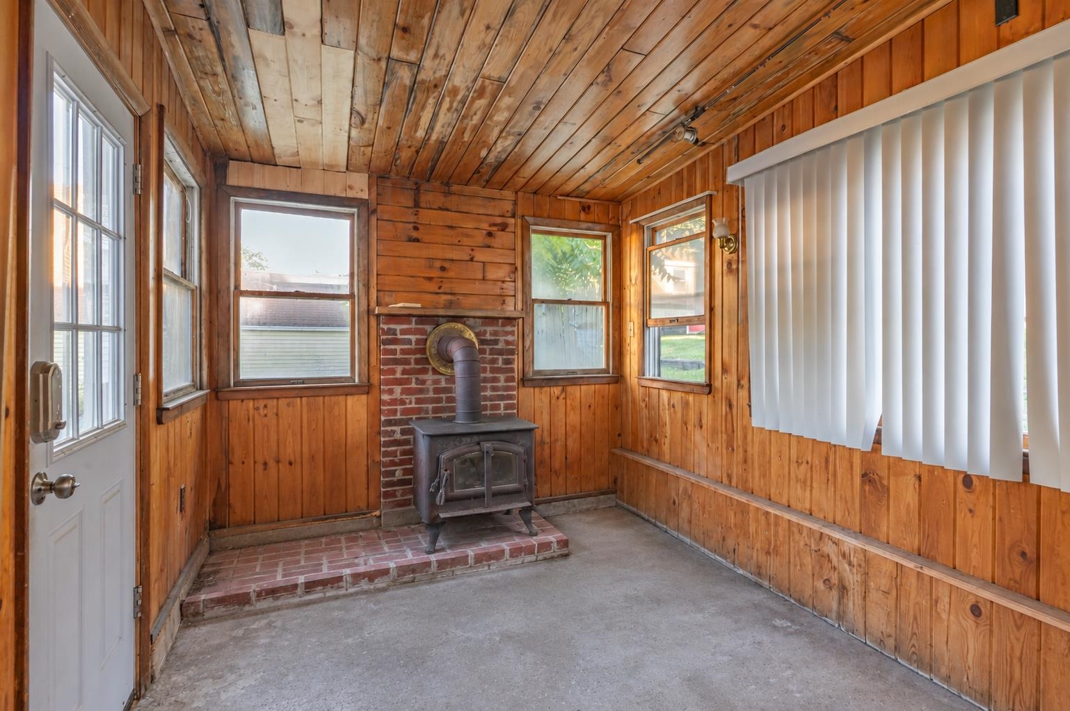 52 Amherst Street Property Photo 47
