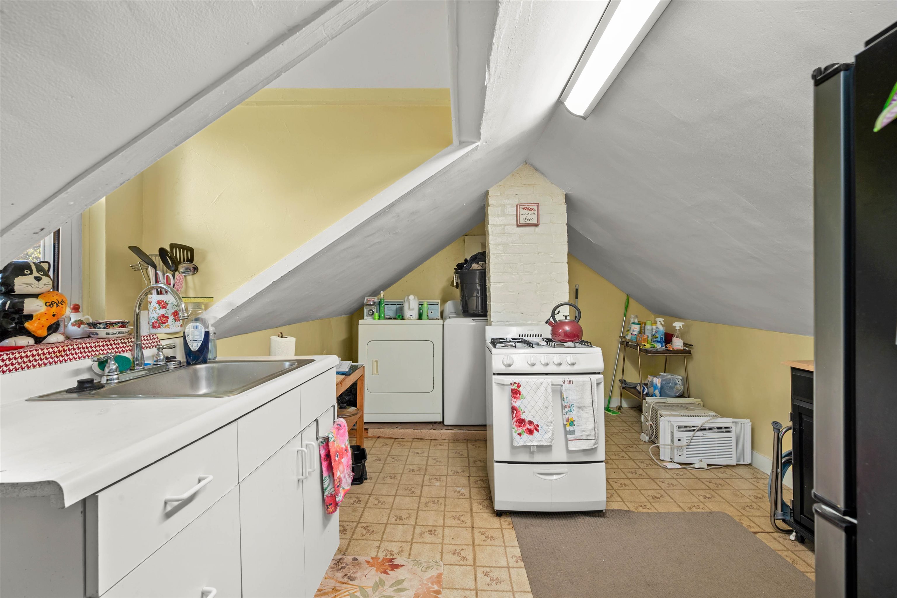 20 Lawrence Street Property Photo 36