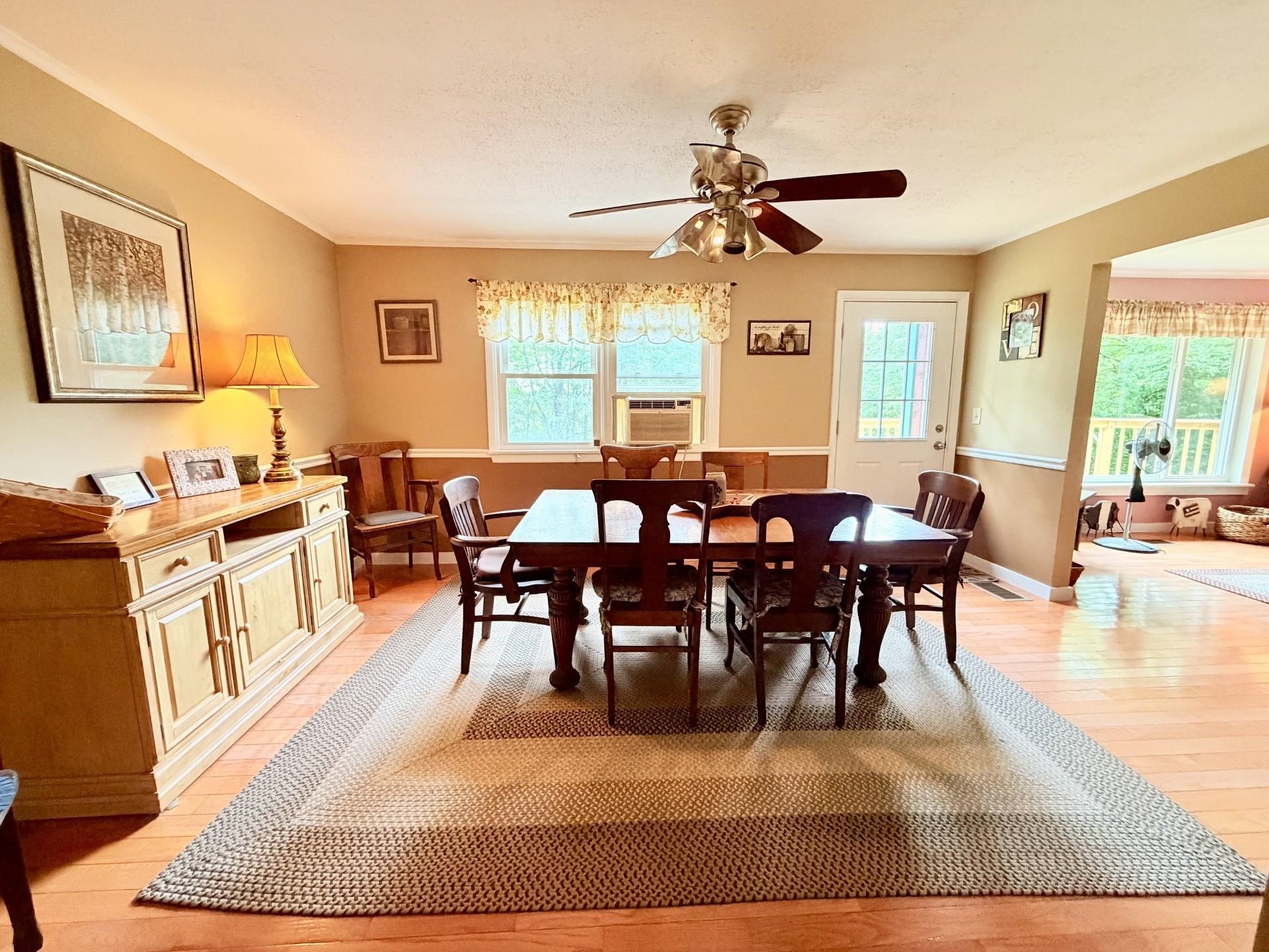 318 Weir Road Property Photo 4