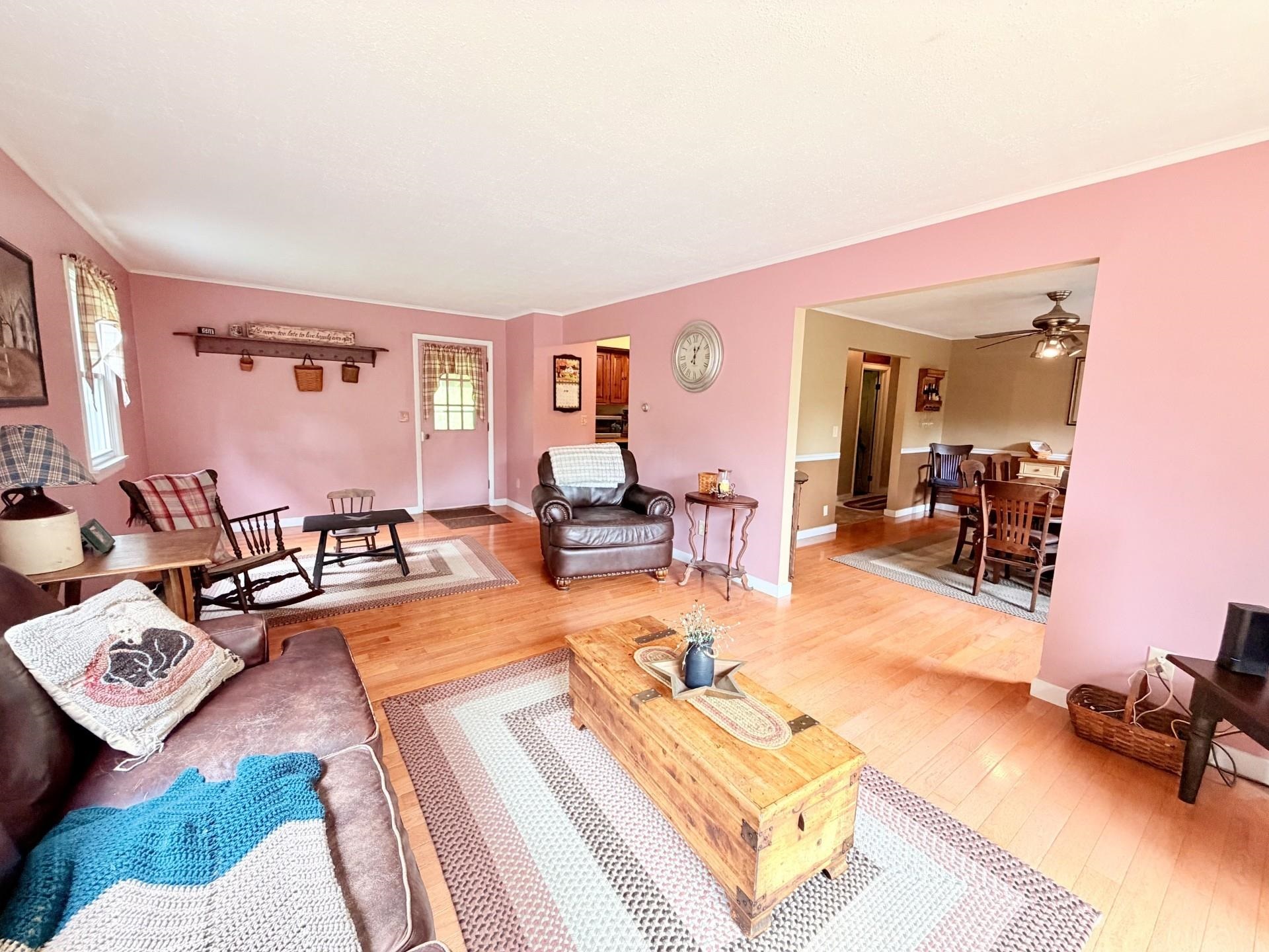 318 Weir Road Property Photo 11