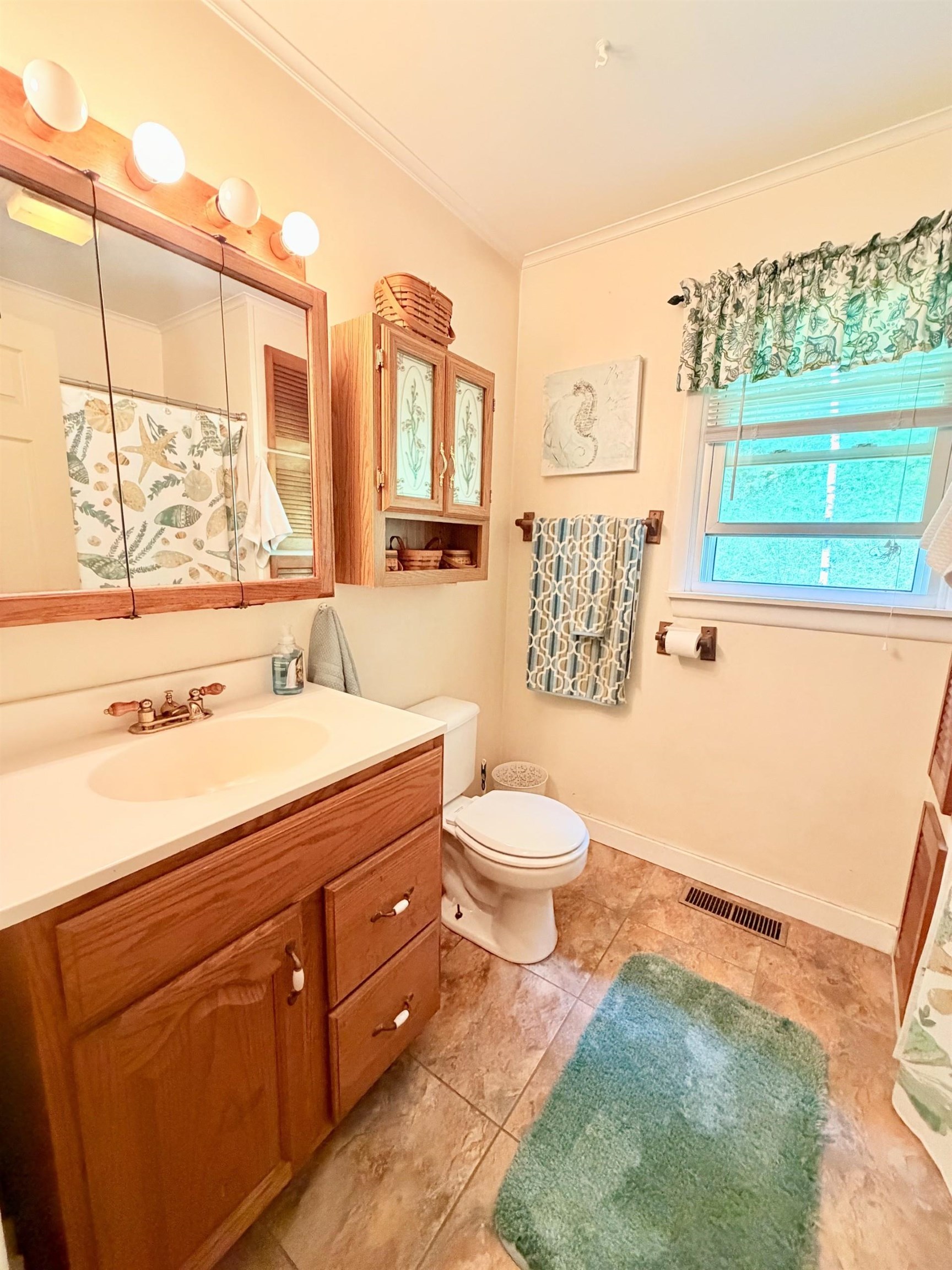 318 Weir Road Property Photo 17