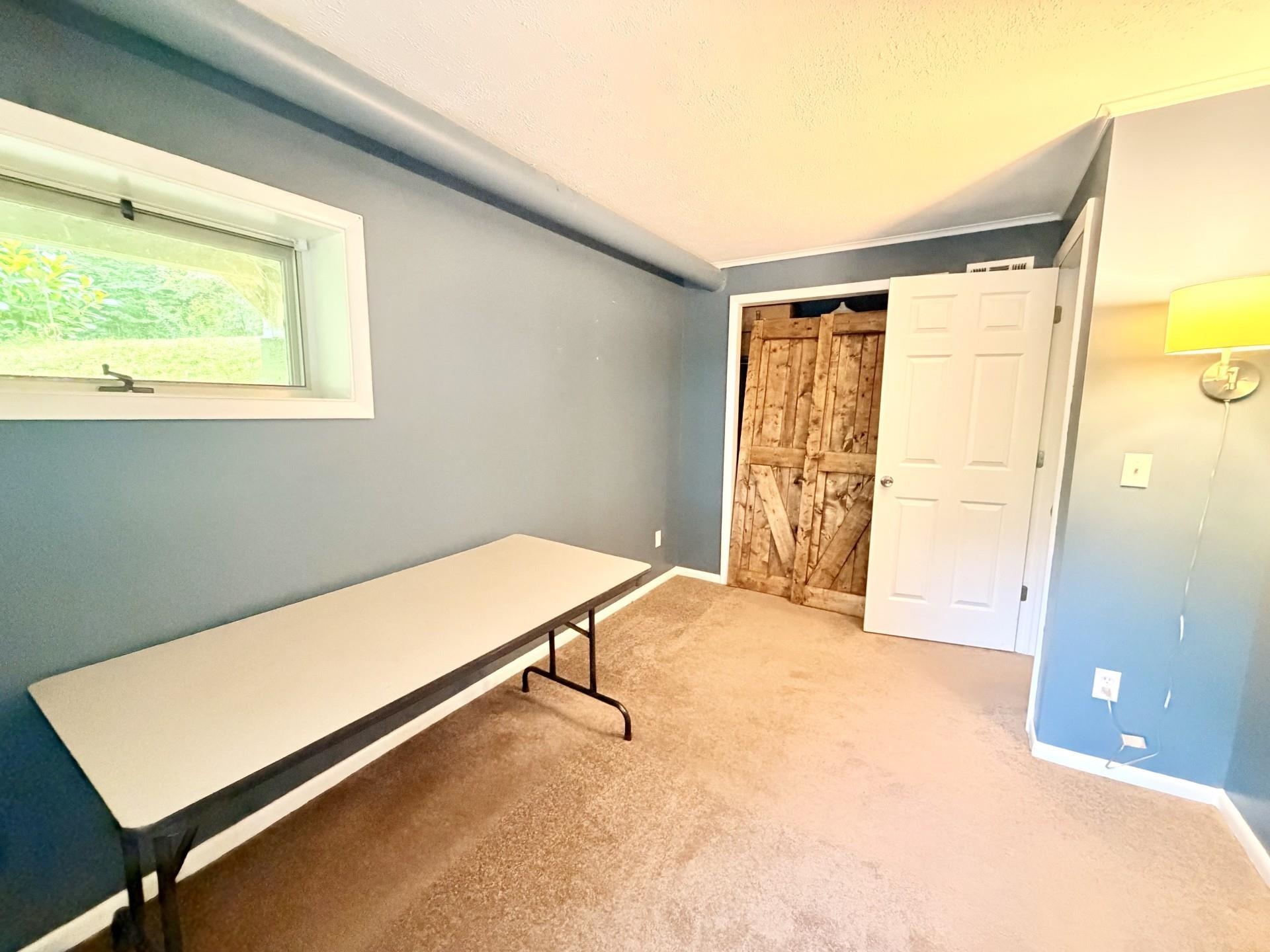 318 Weir Road Property Photo 28